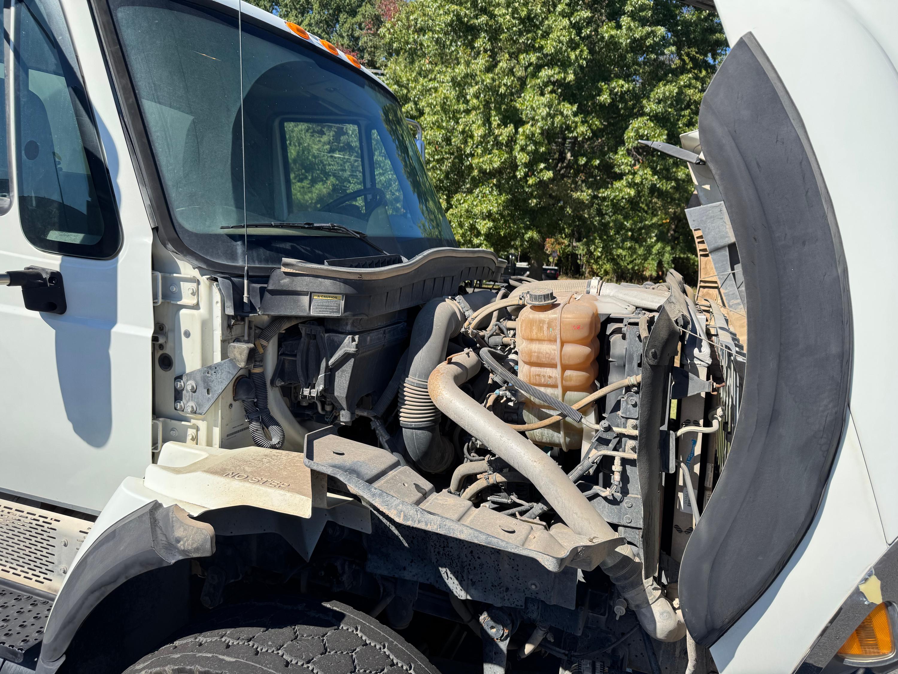 2016 International 7400 SBA Tanker - image 16