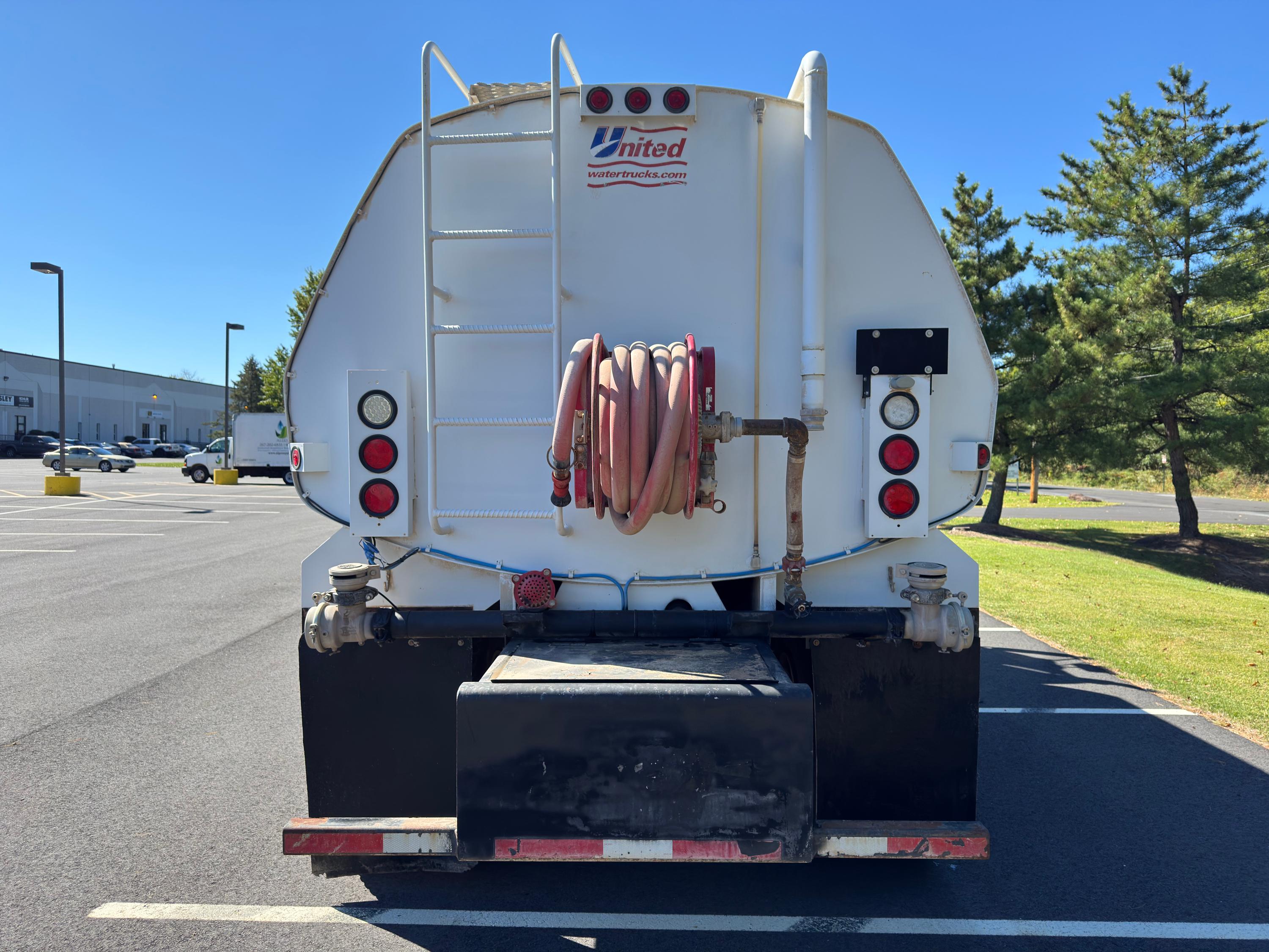 2016 International 7400 SBA Tanker - image 8