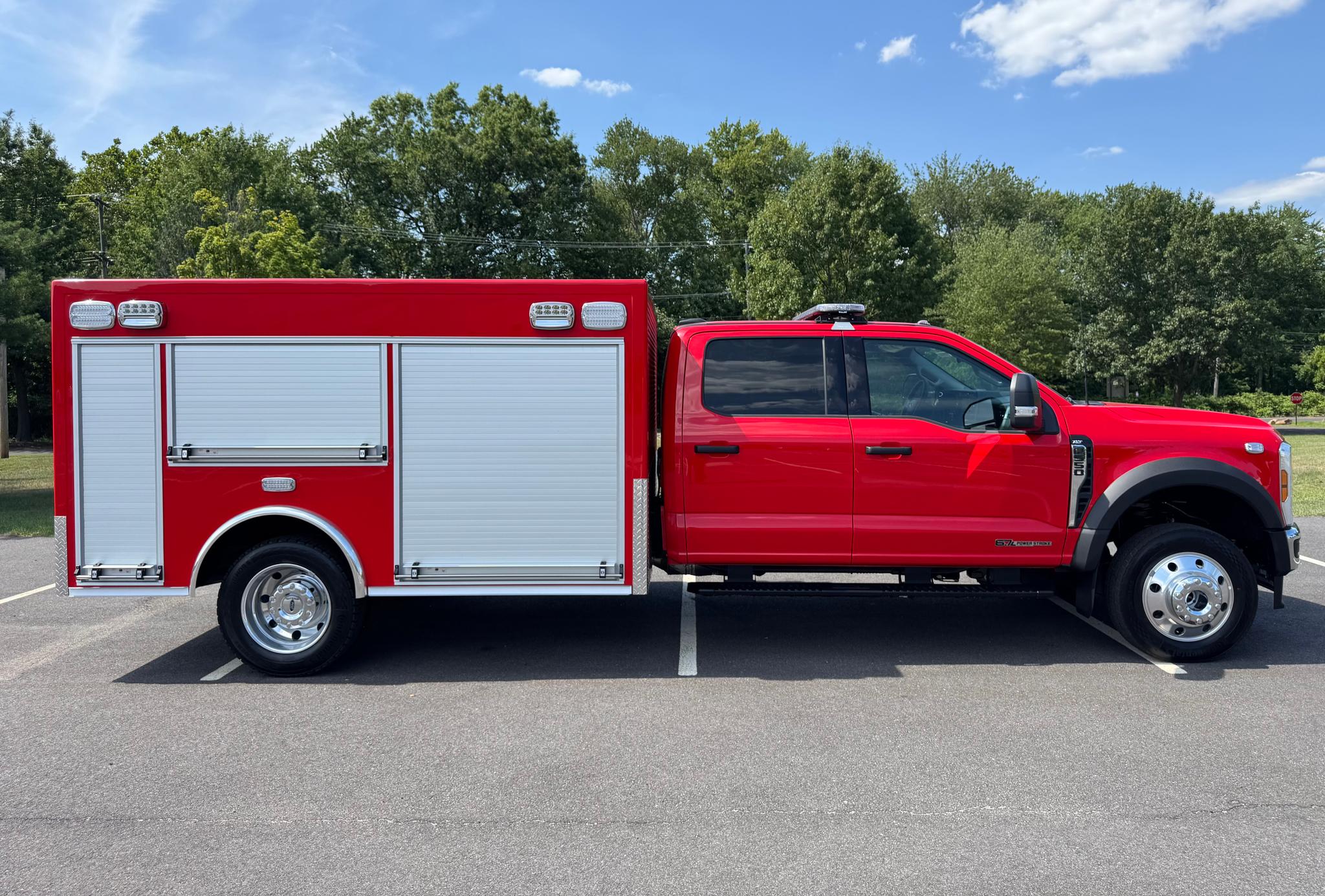 2025 Ford F-550 4x4 Light Rescue - image 5