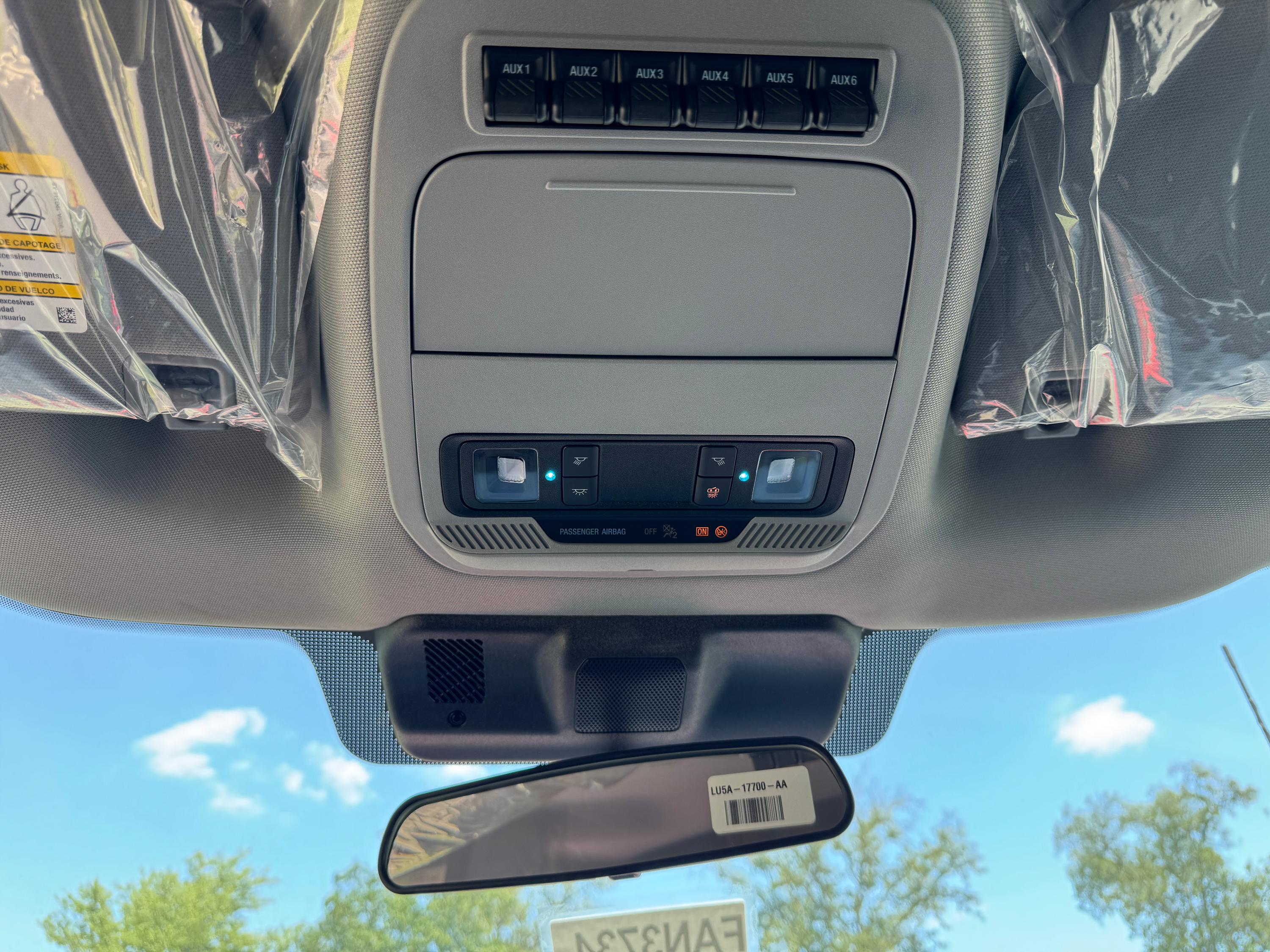 2025 Ford F-550 4x4 Light Rescue - image 11