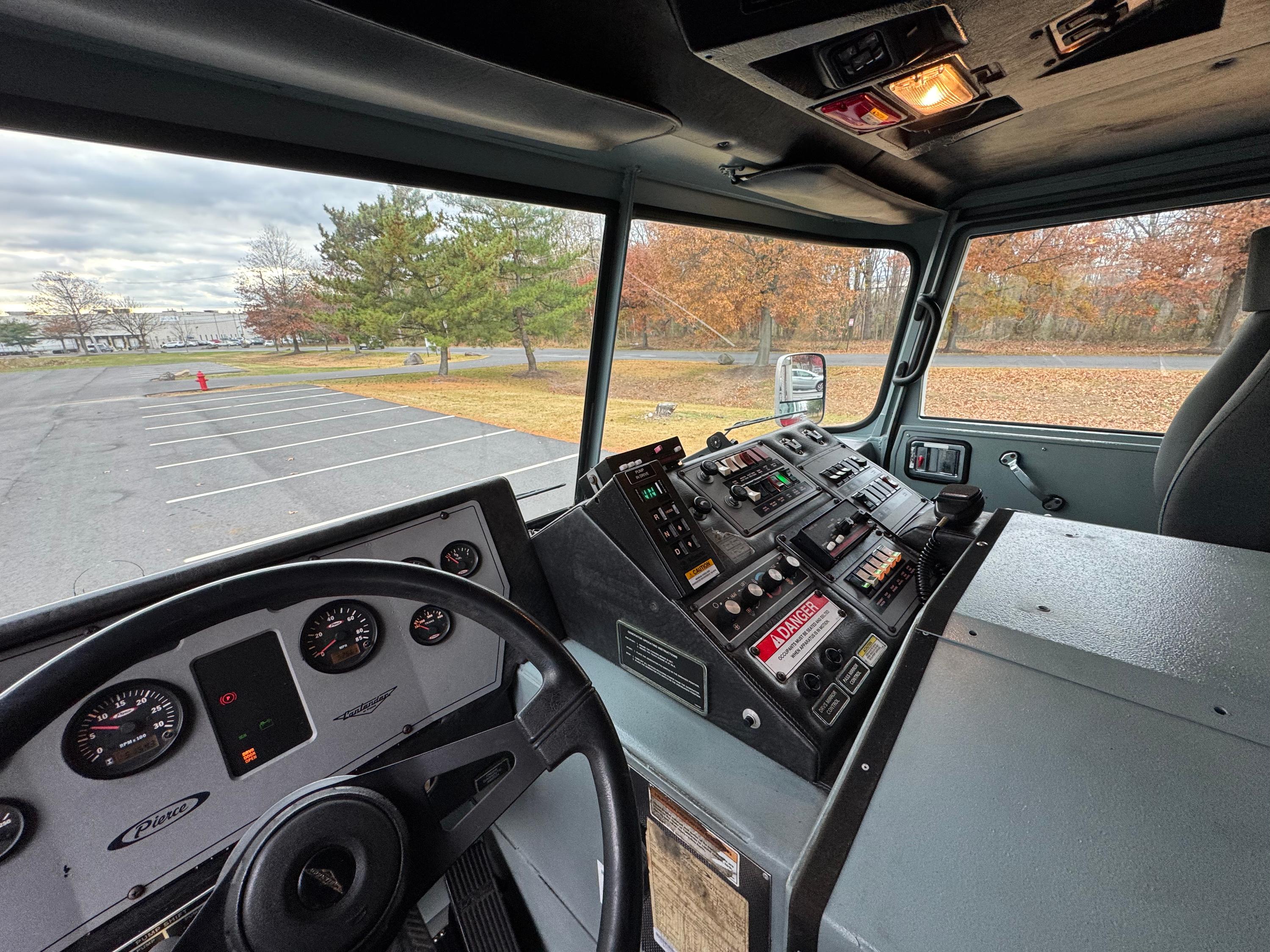 2008 Pierce Contender Pumper - image 10