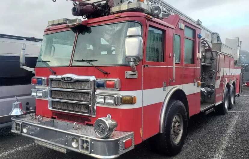 2006 Pierce Dash 75' Aerial