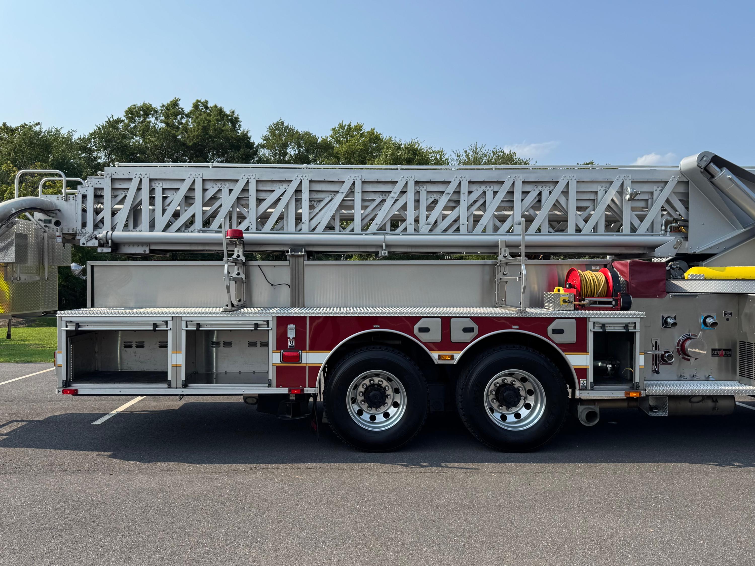 2013 Sutphen SP-90 85' Aerial - image 8