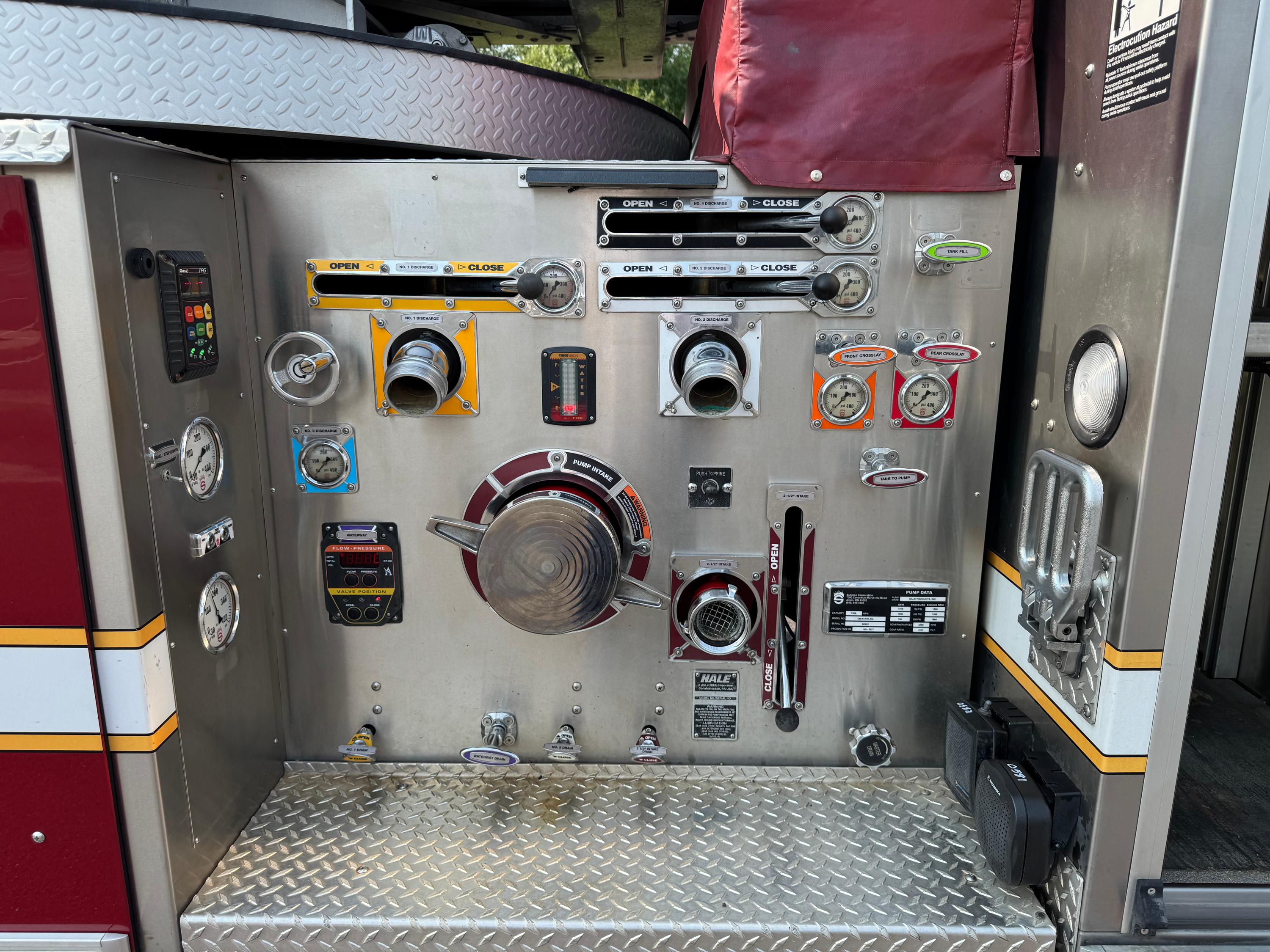 2013 Sutphen SP-90 85' Aerial - image 32