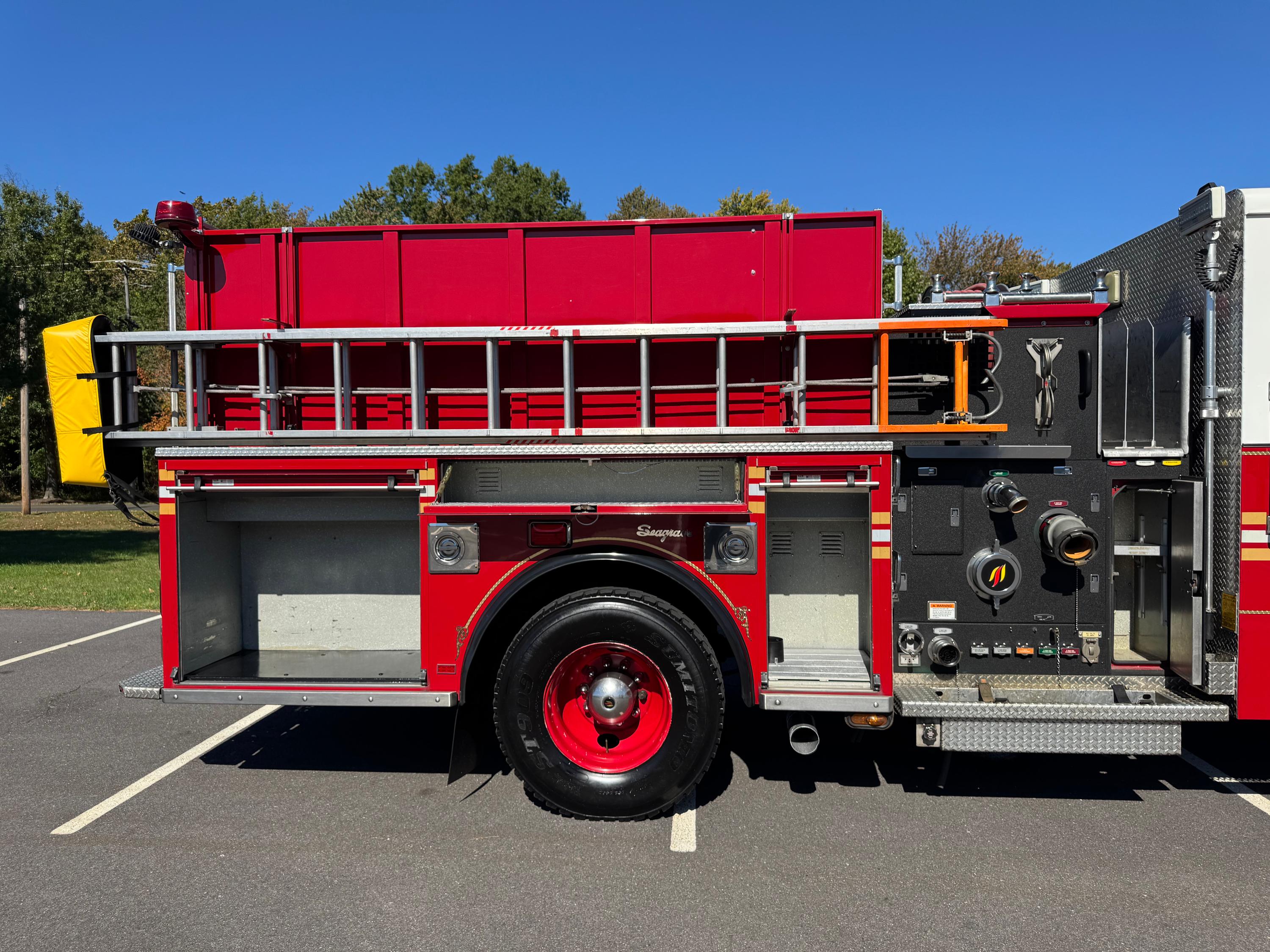 2007 Seagrave Pumper - image 7