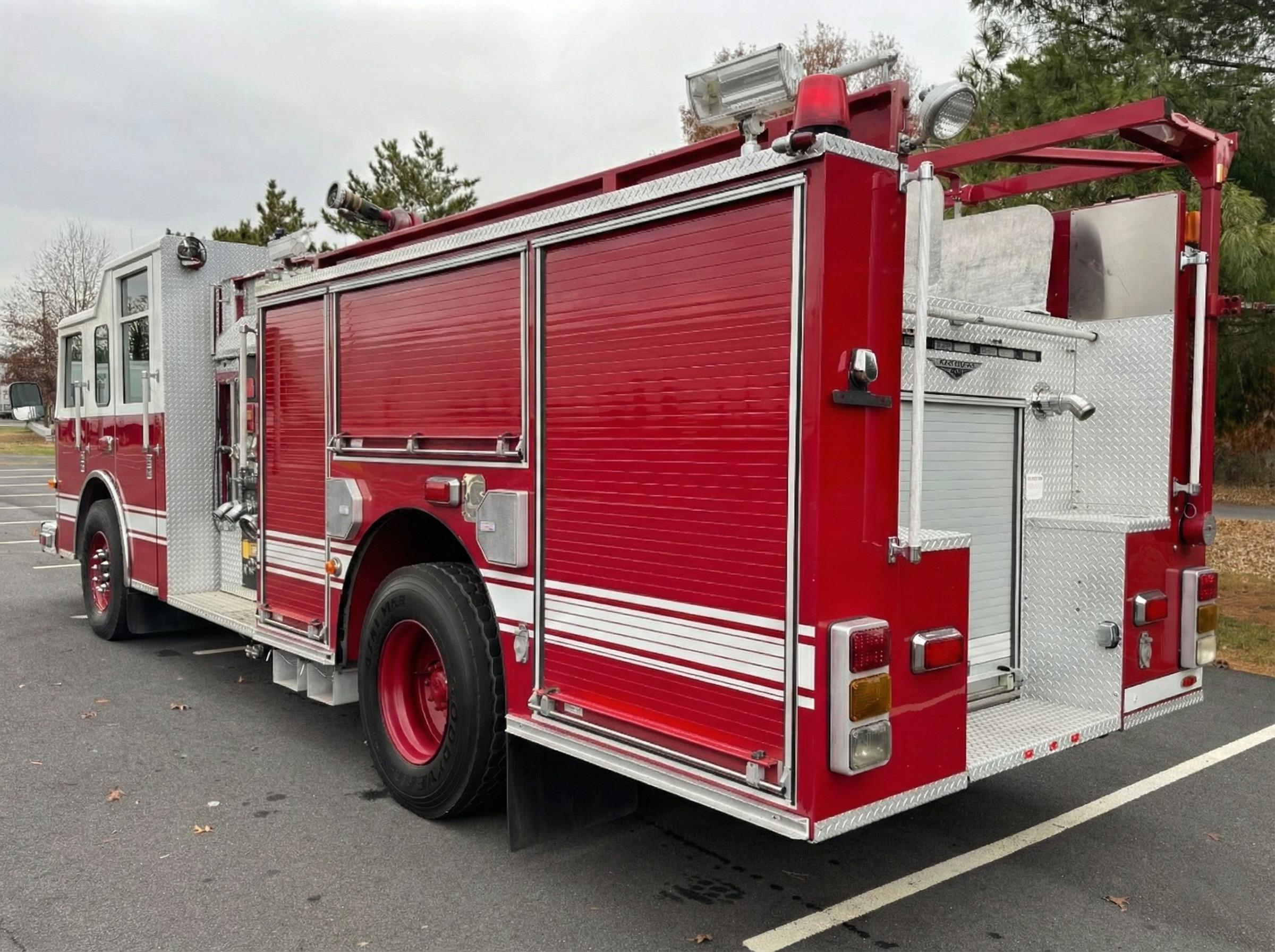 2008 Pierce Contender Pumper - image 5