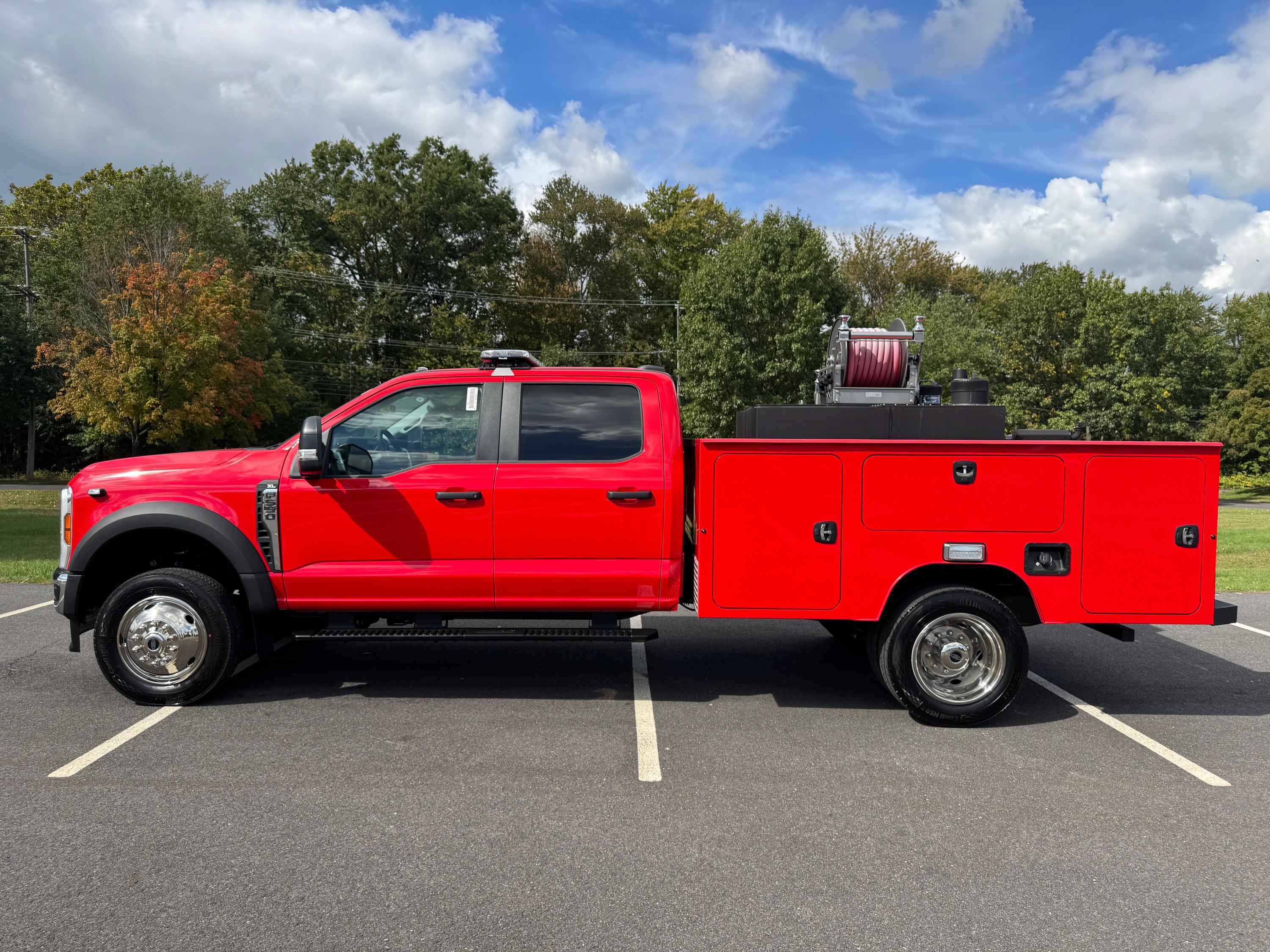 2025 Ford F-550 4x4 Brush Truck - image 4