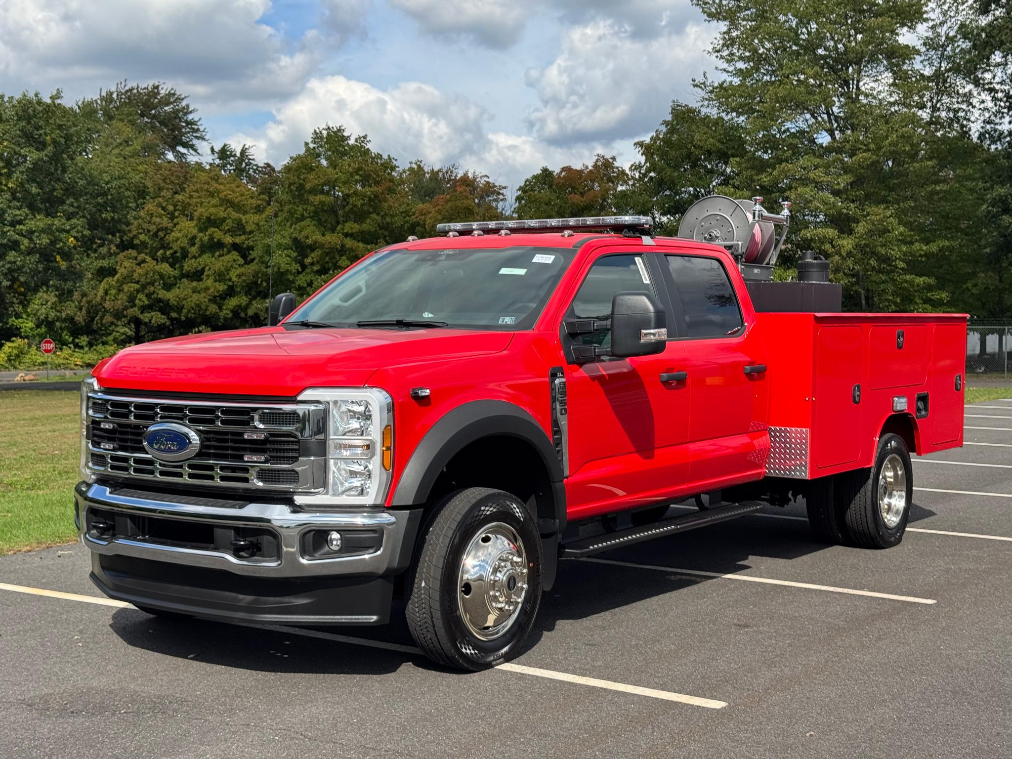 2025 Ford F-550 4x4 Brush Truck - image 1