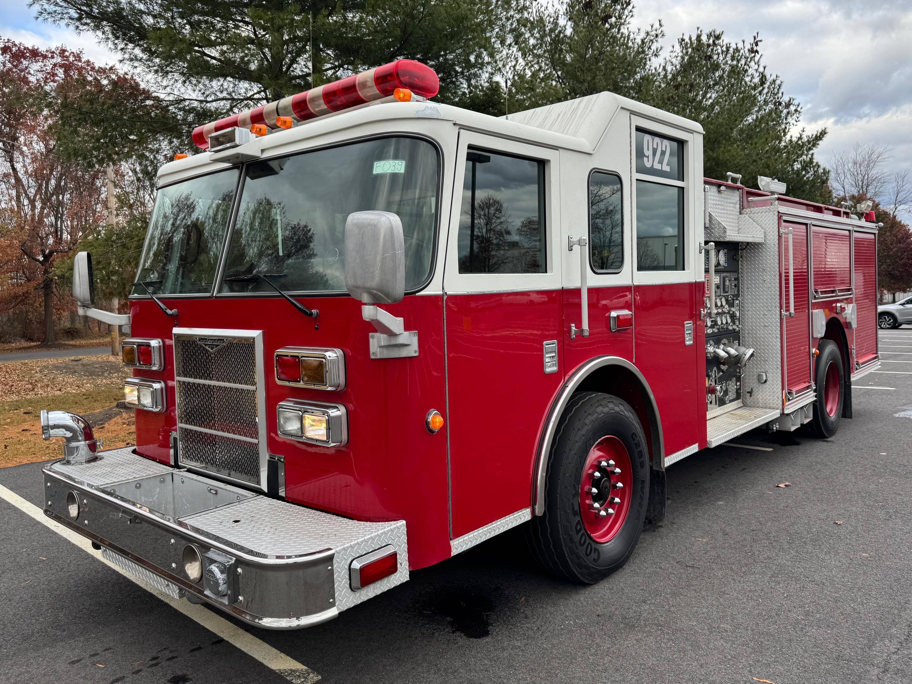 2008 Pierce Contender Pumper - image 1