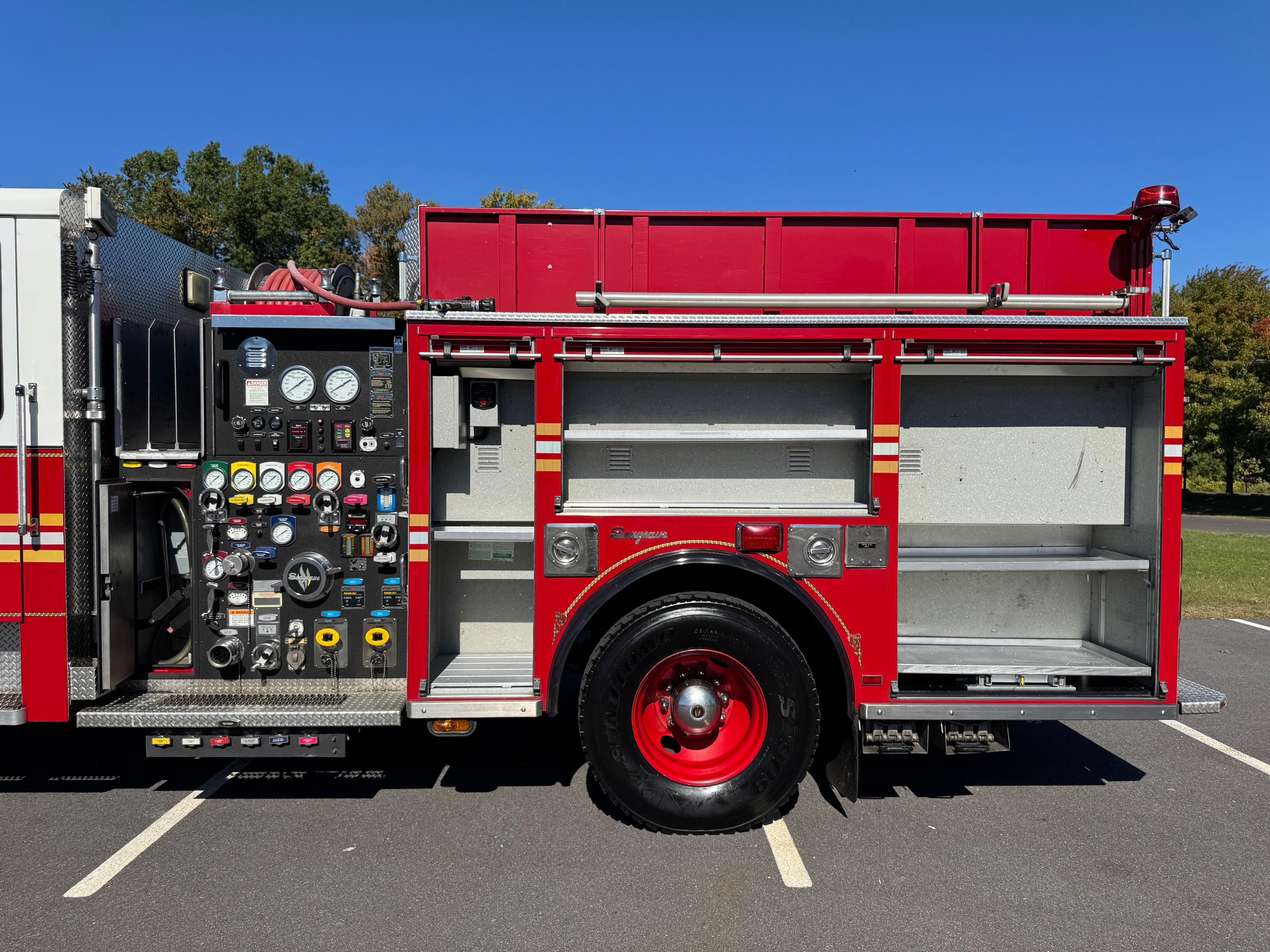 2007 Seagrave Pumper - image 6