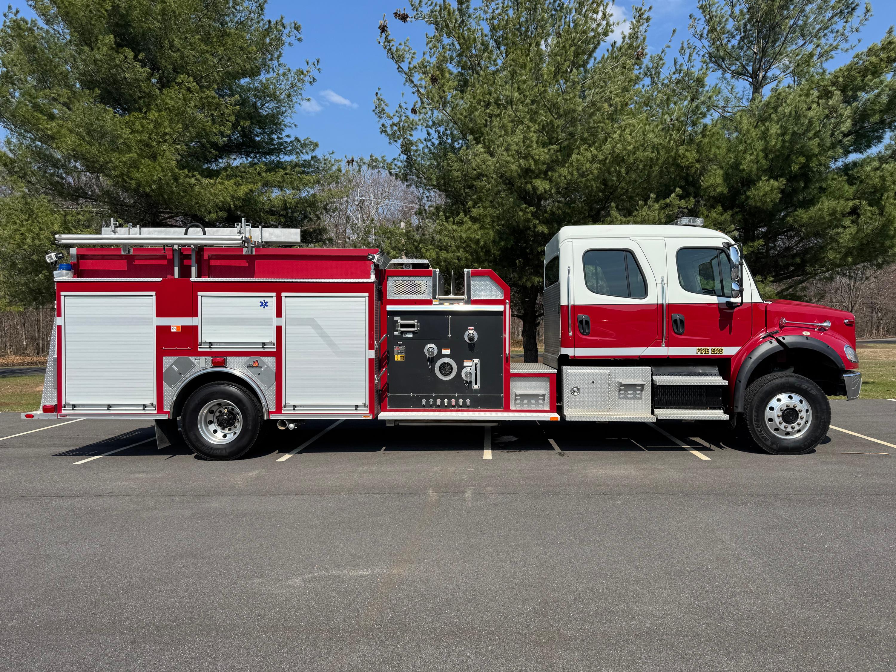2012 Ferrara Freightliner 4x4 Pumper - image 5