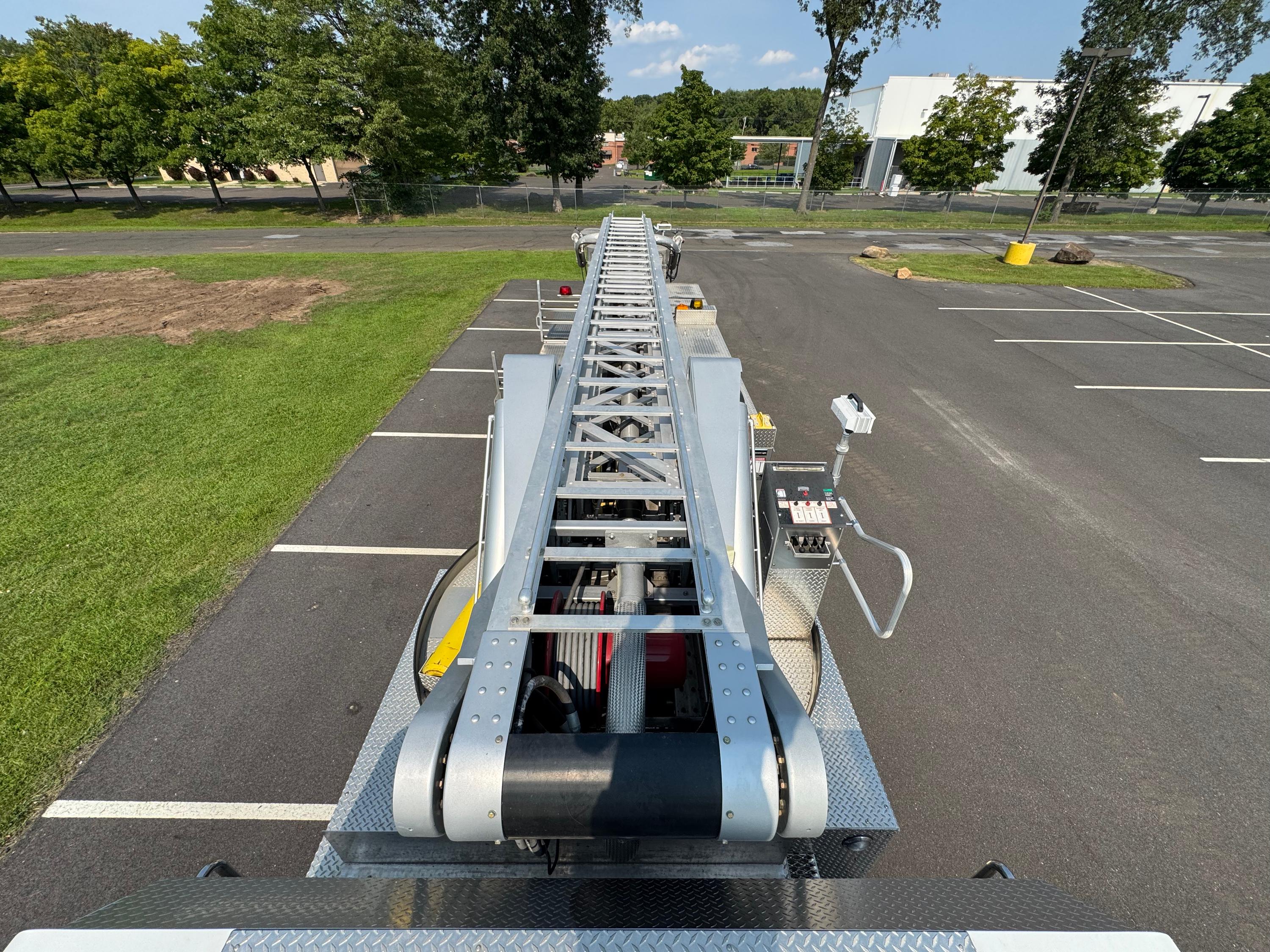2013 Sutphen SP-90 85' Aerial - image 42