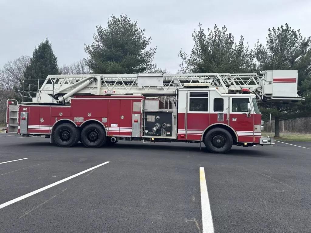 2001 Pierce 85' Platform - image 6