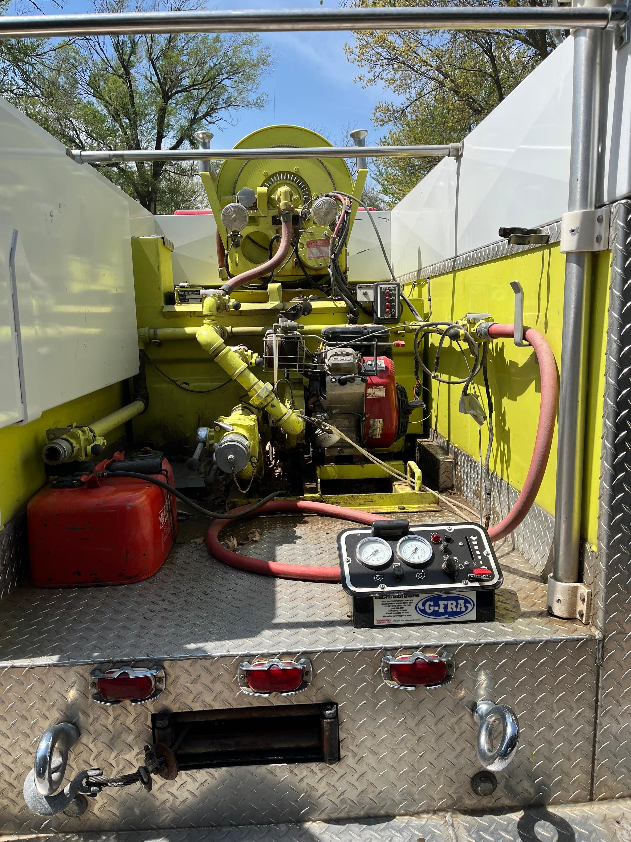 1988 Ford F350 Rescue - image 5