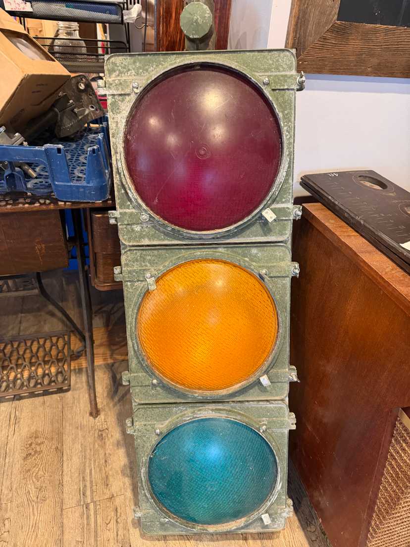 large stop light — photo 2