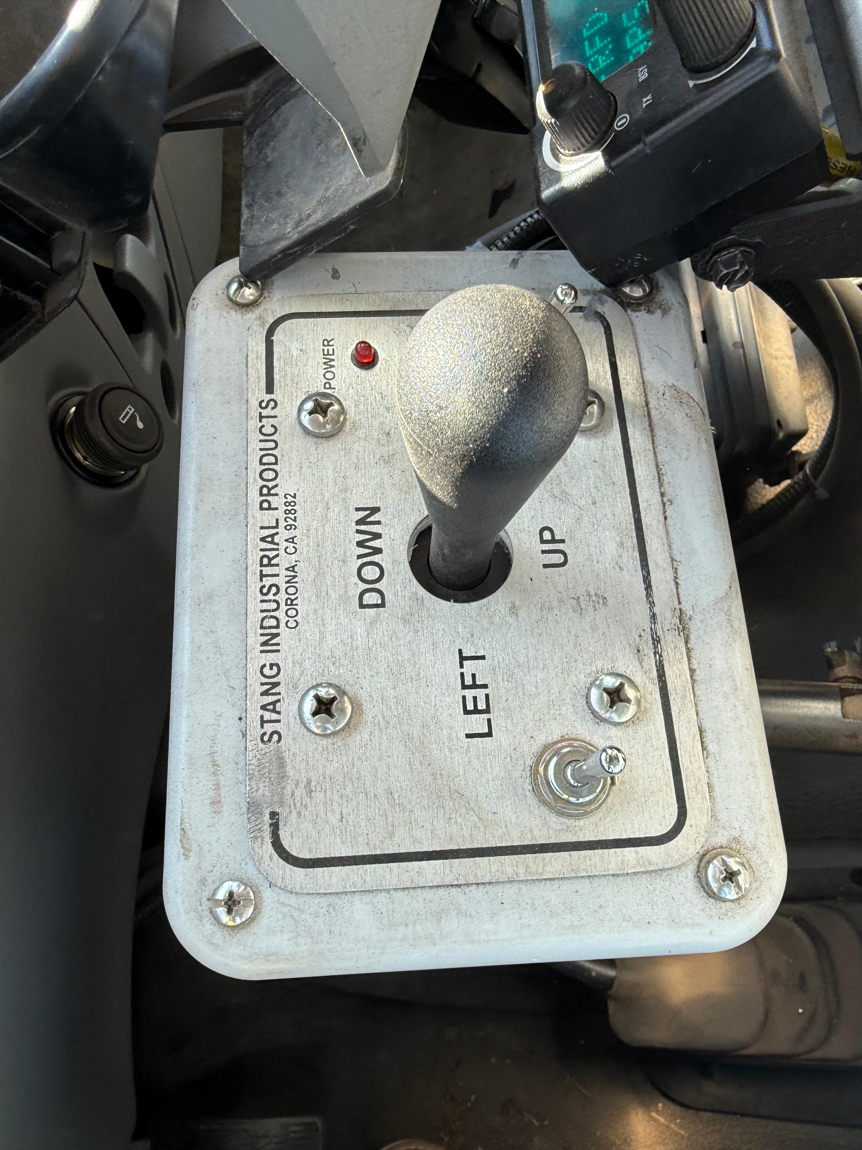 2006 Ford 4x4 Light Rescue - image 12