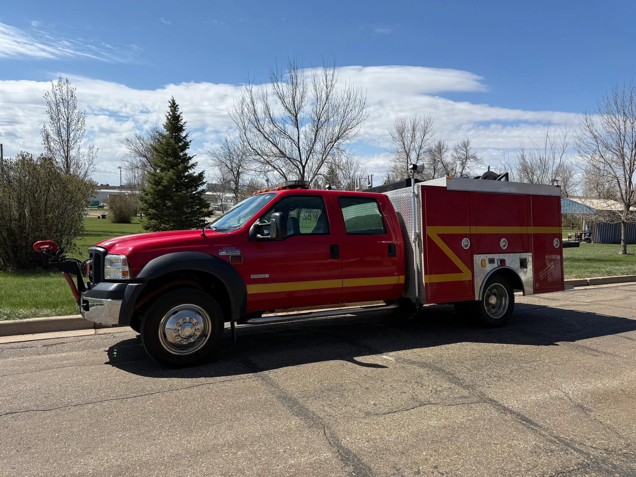 2006 Ford 4x4 Light Rescue - image 2