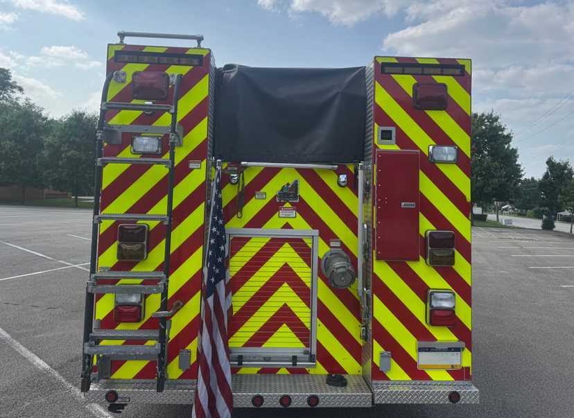2008 Smeal Spartan Pumper — photo 3