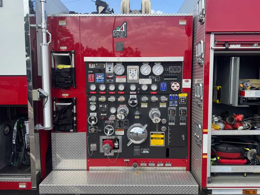 2008 Smeal Spartan Pumper — photo 5