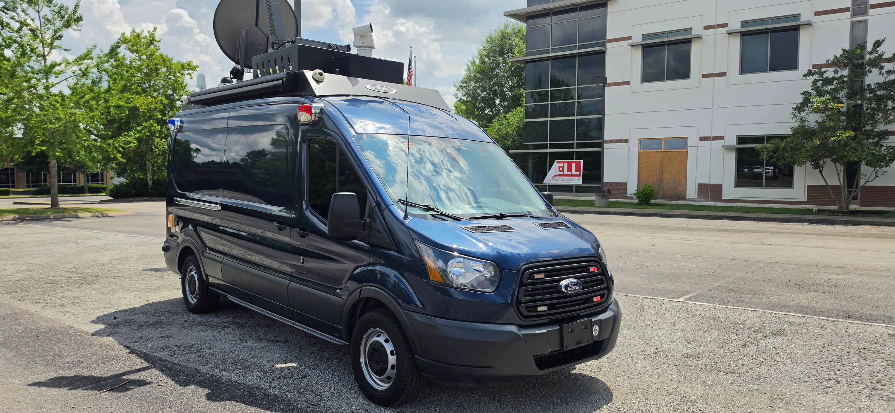 2018 Pierce Ford Command Center - image 17