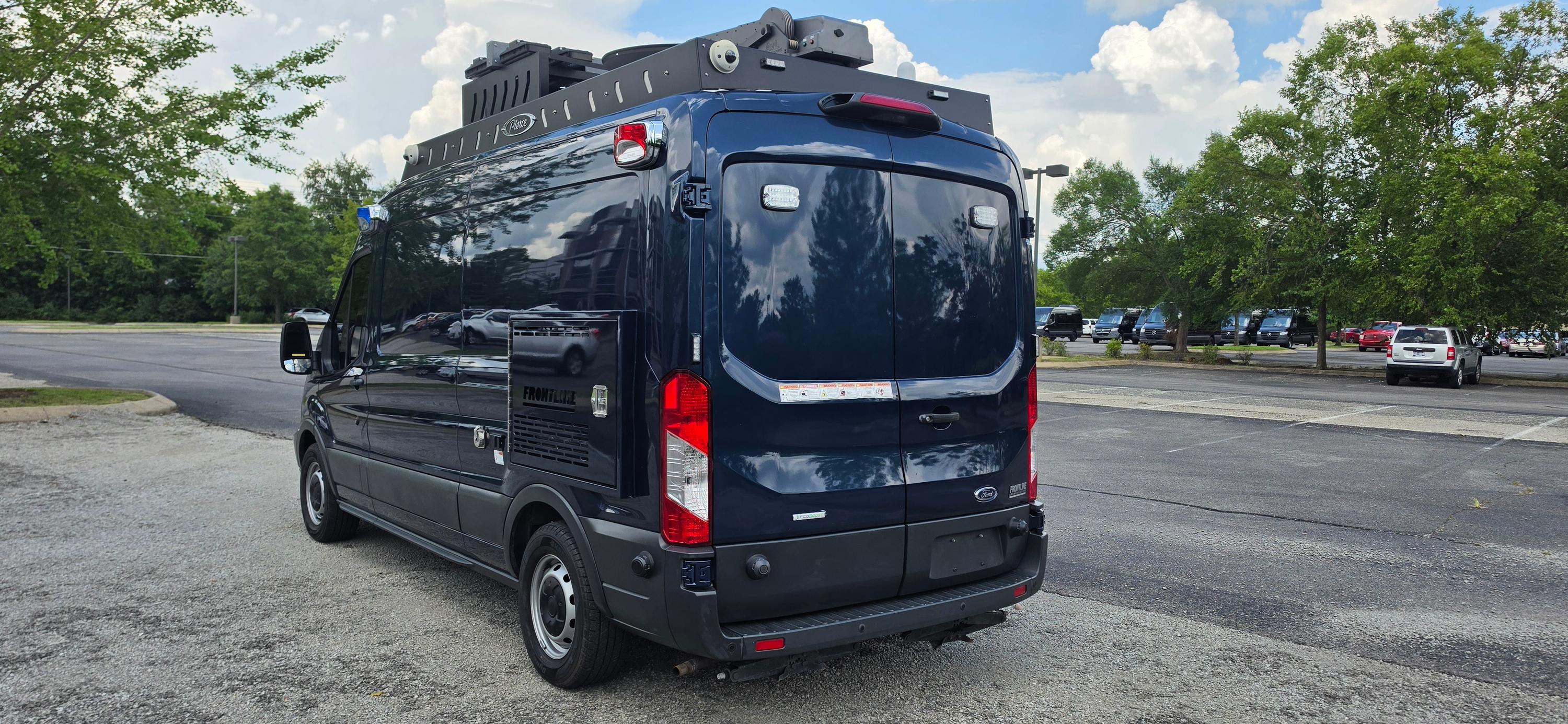 2018 Pierce Ford Command Center - image 9