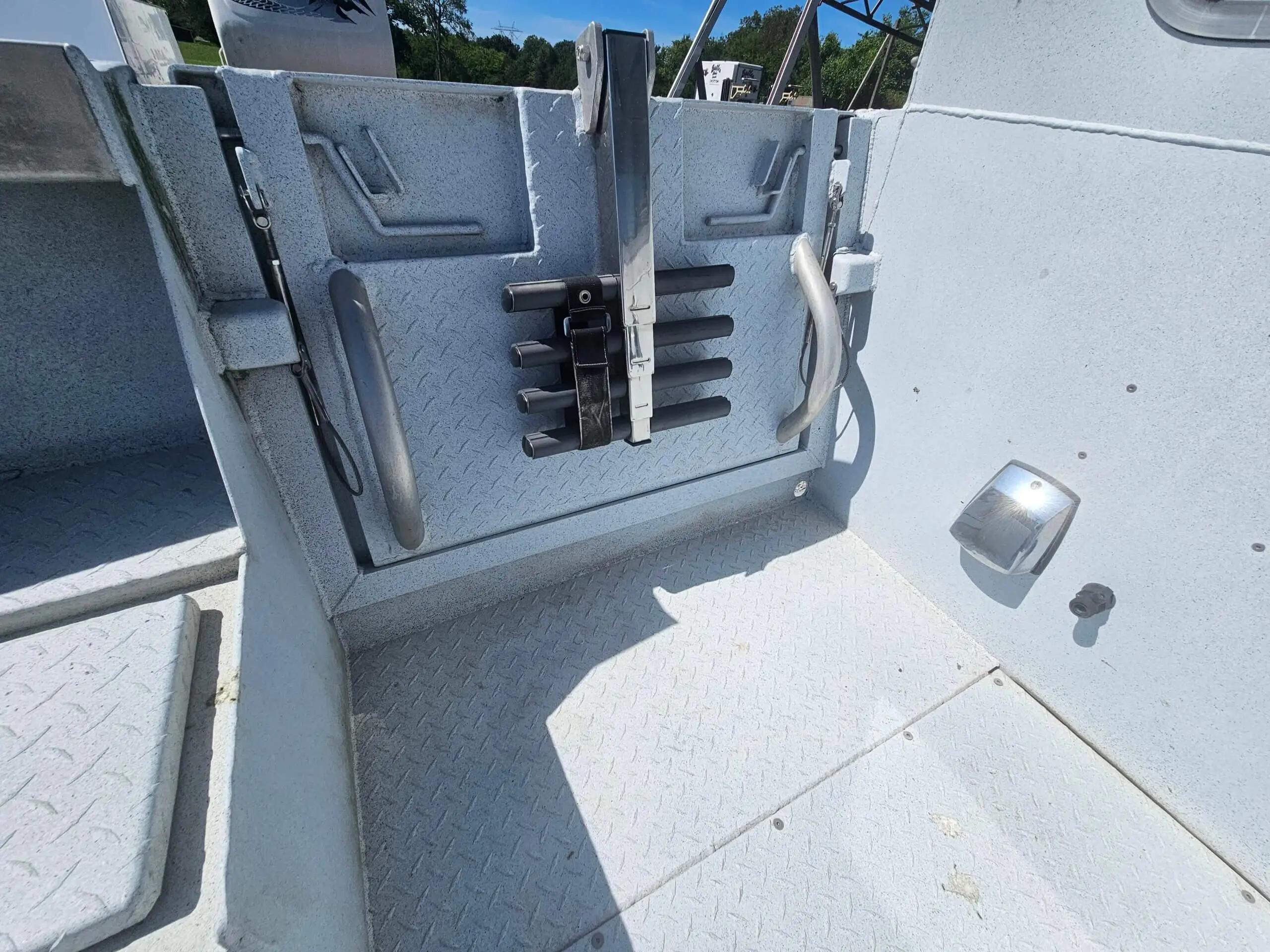 2010 Lake Assault Patrol Boat, 24′ - image 18