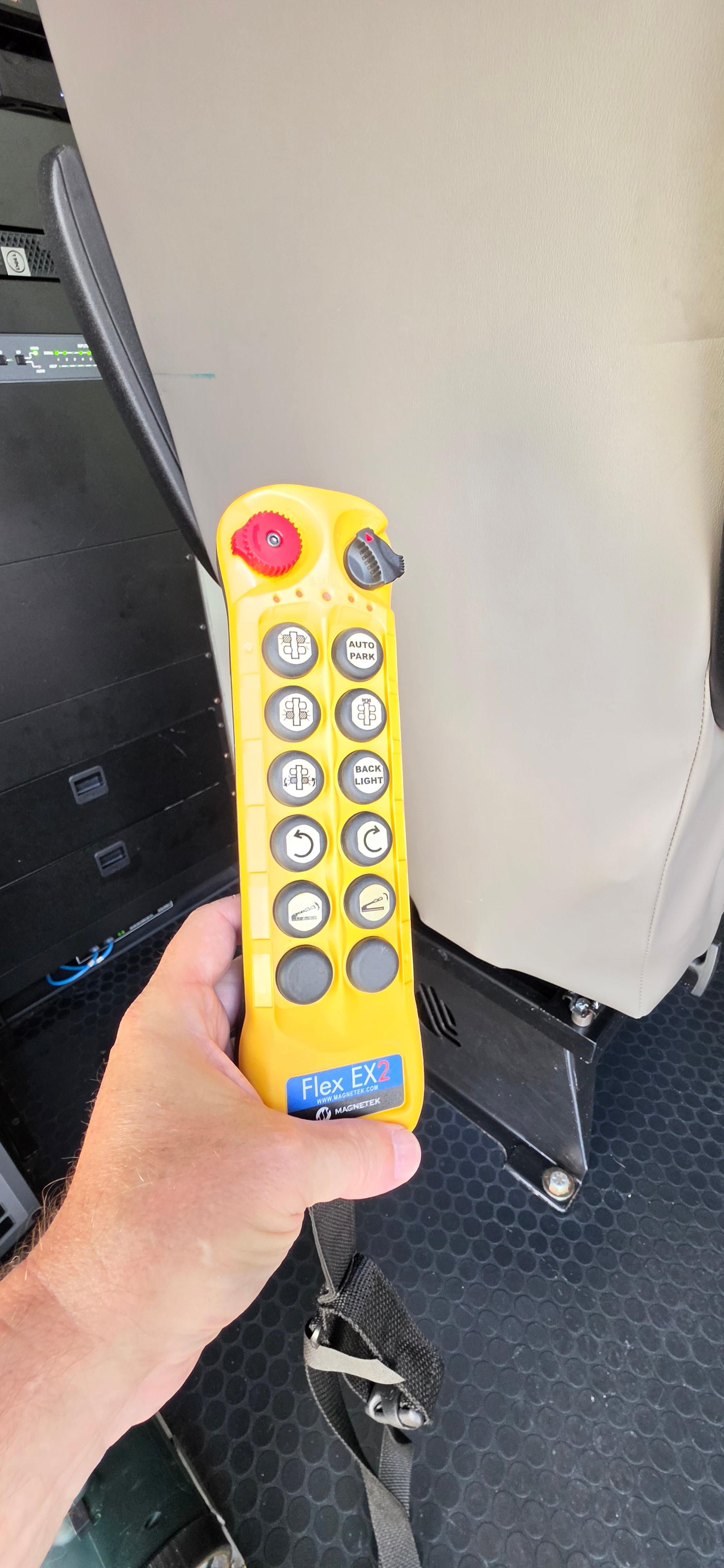2018 Pierce Ford Command Center - image 27