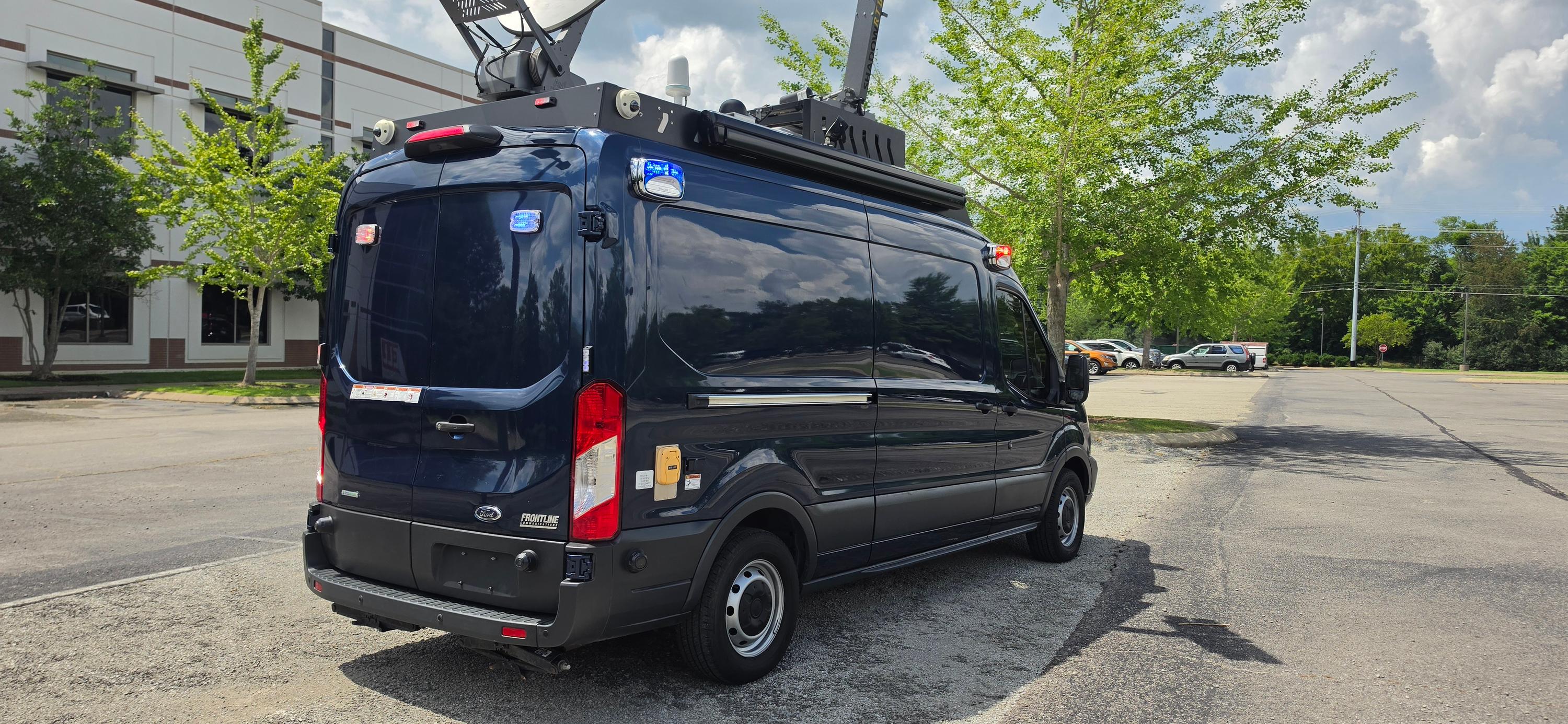 2018 Pierce Ford Command Center - image 18
