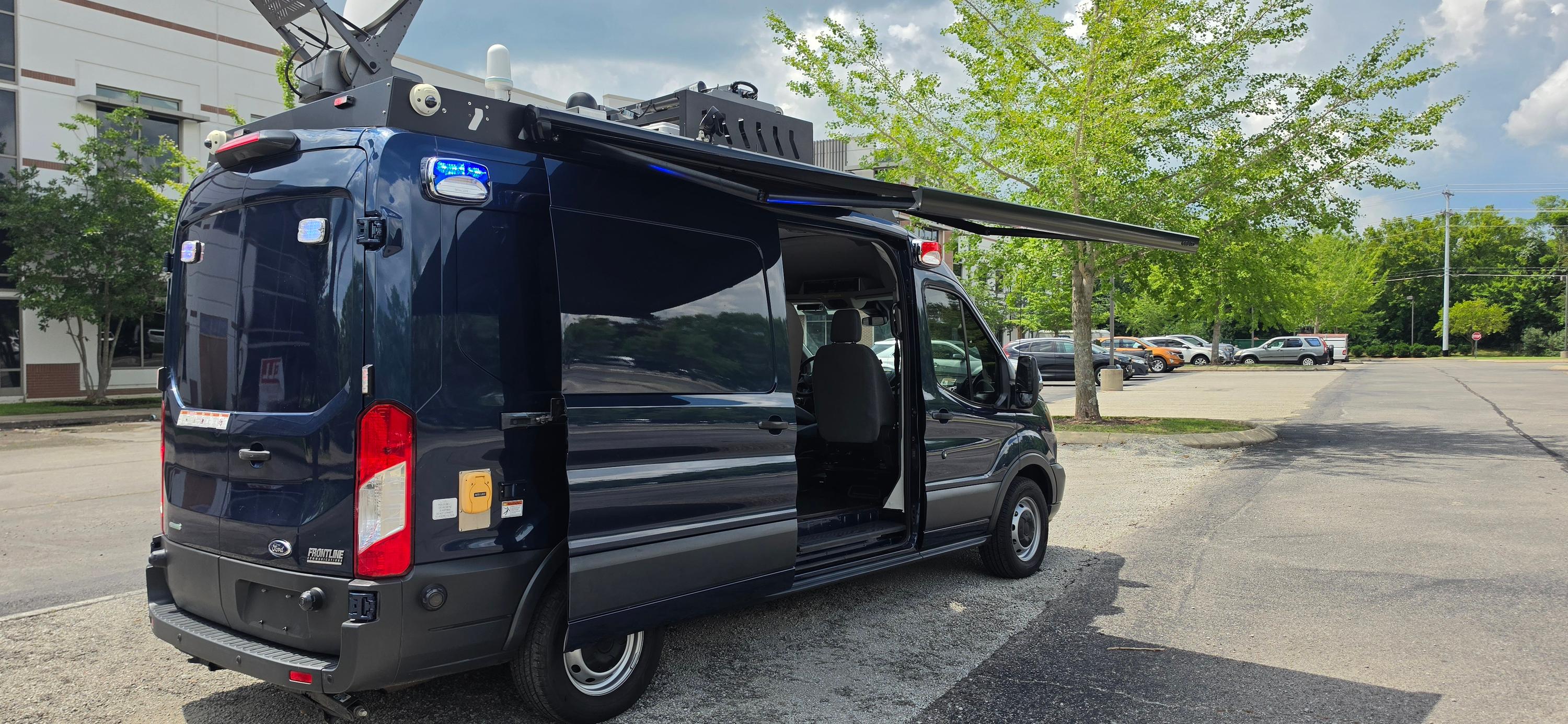 2018 Pierce Ford Command Center - image 20