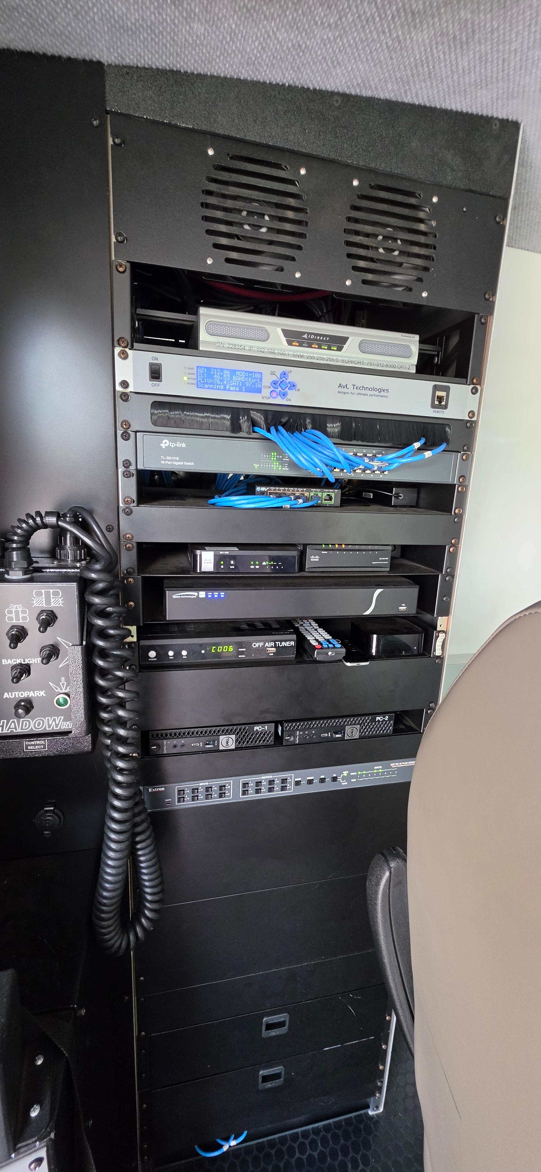 2018 Pierce Ford Command Center - image 25