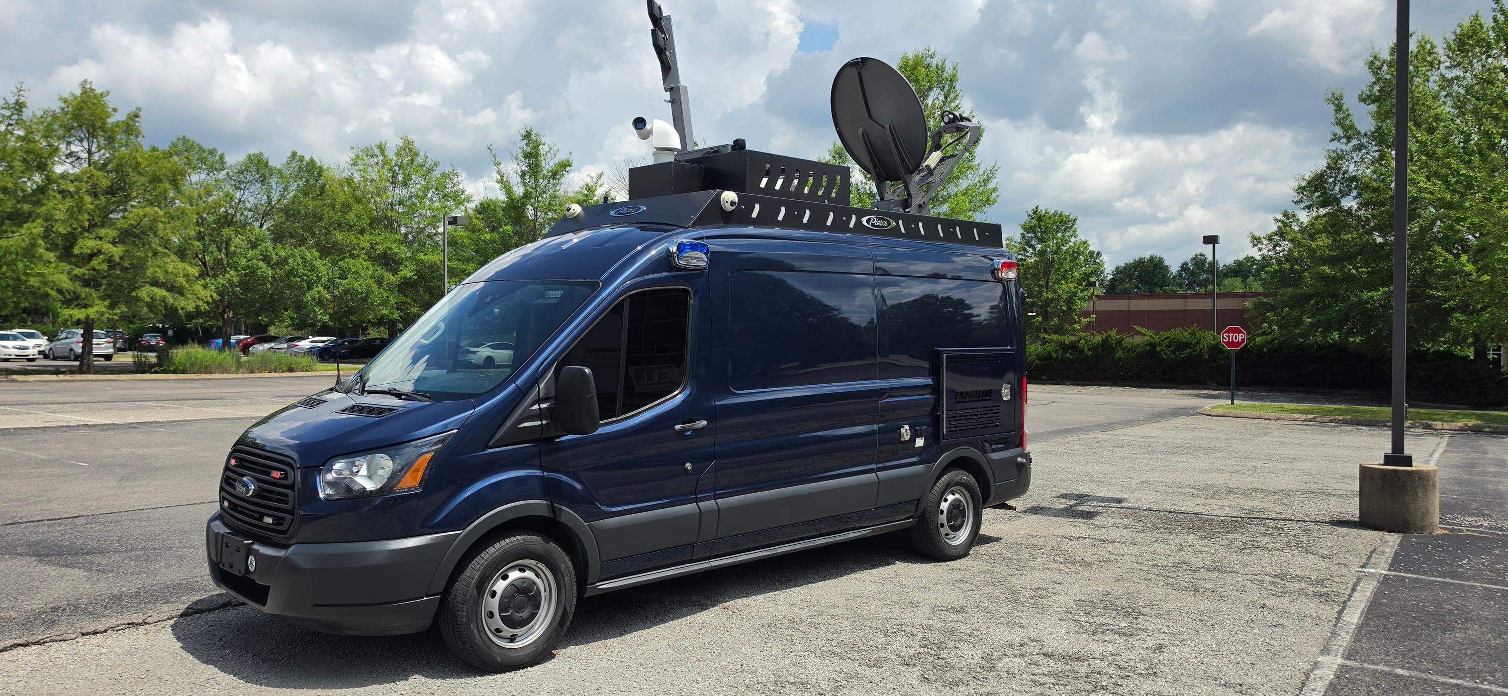 2018 Pierce Ford Command Center - image 15