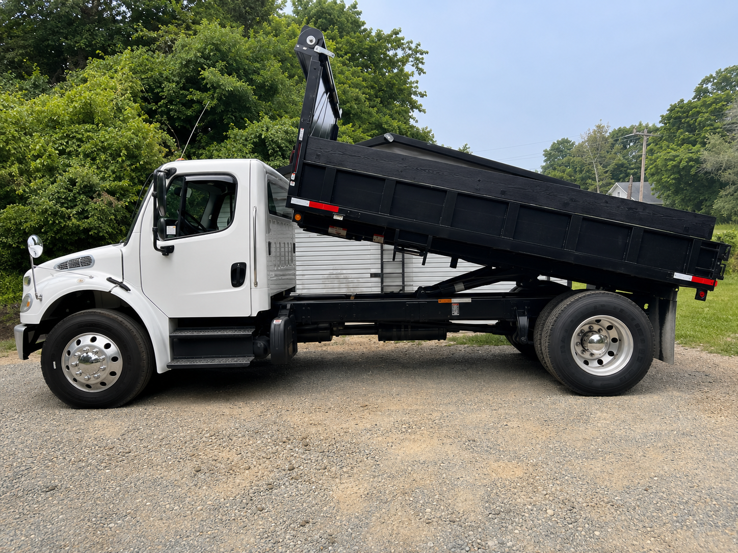2017 Freightliner M2 106 Dump Truck - image 2