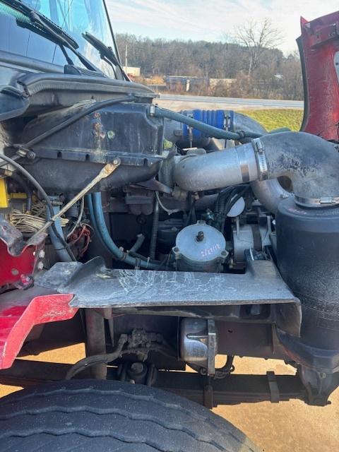 1998 Freightliner Tanker - image 18