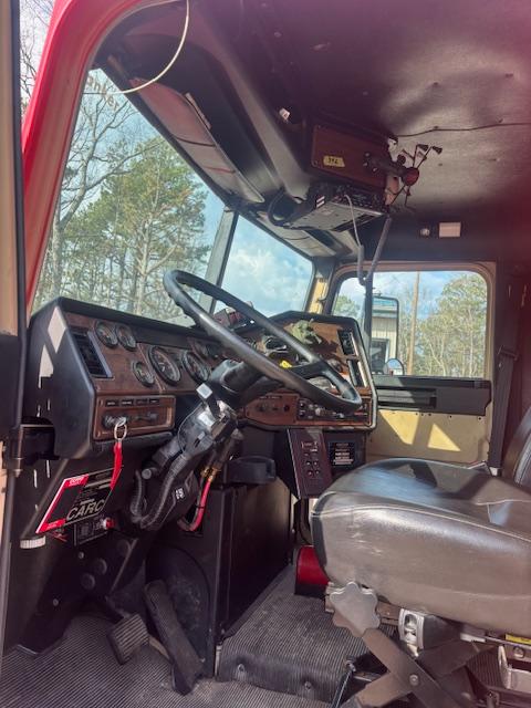 2007 Freightliner Tanker - image 12