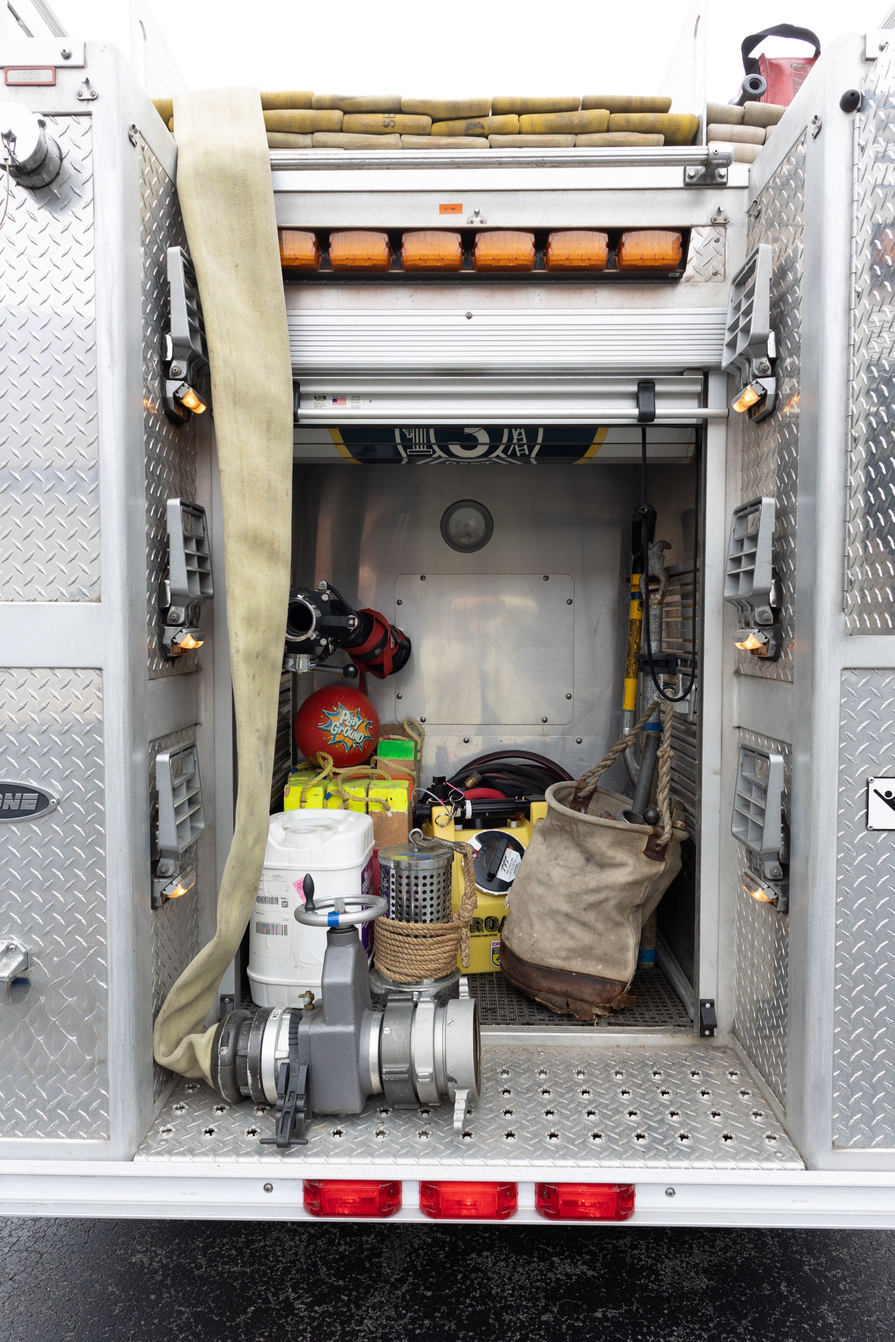 2008 E-One Typhoon Pumper - image 16