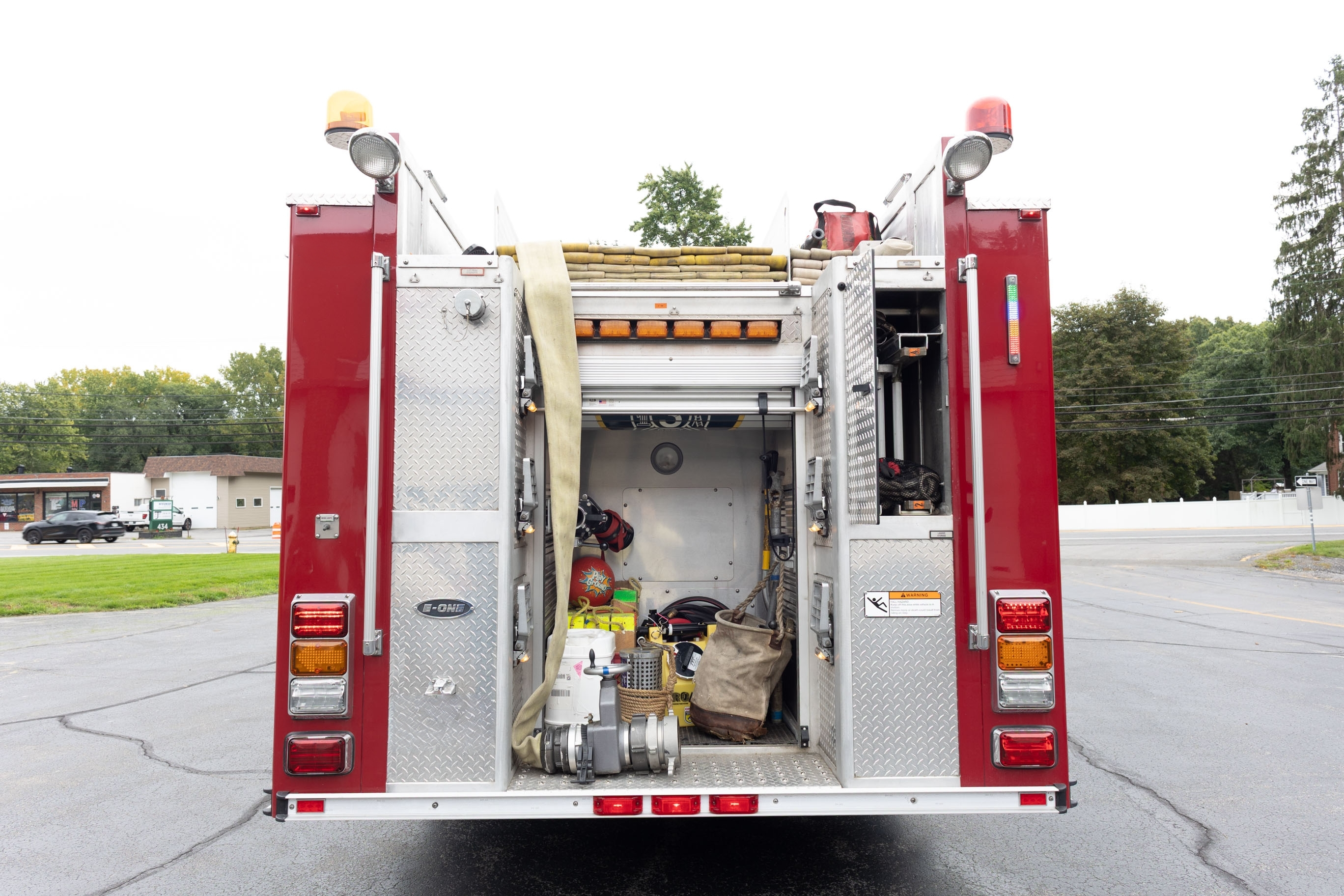 2008 E-One Typhoon Pumper - image 15
