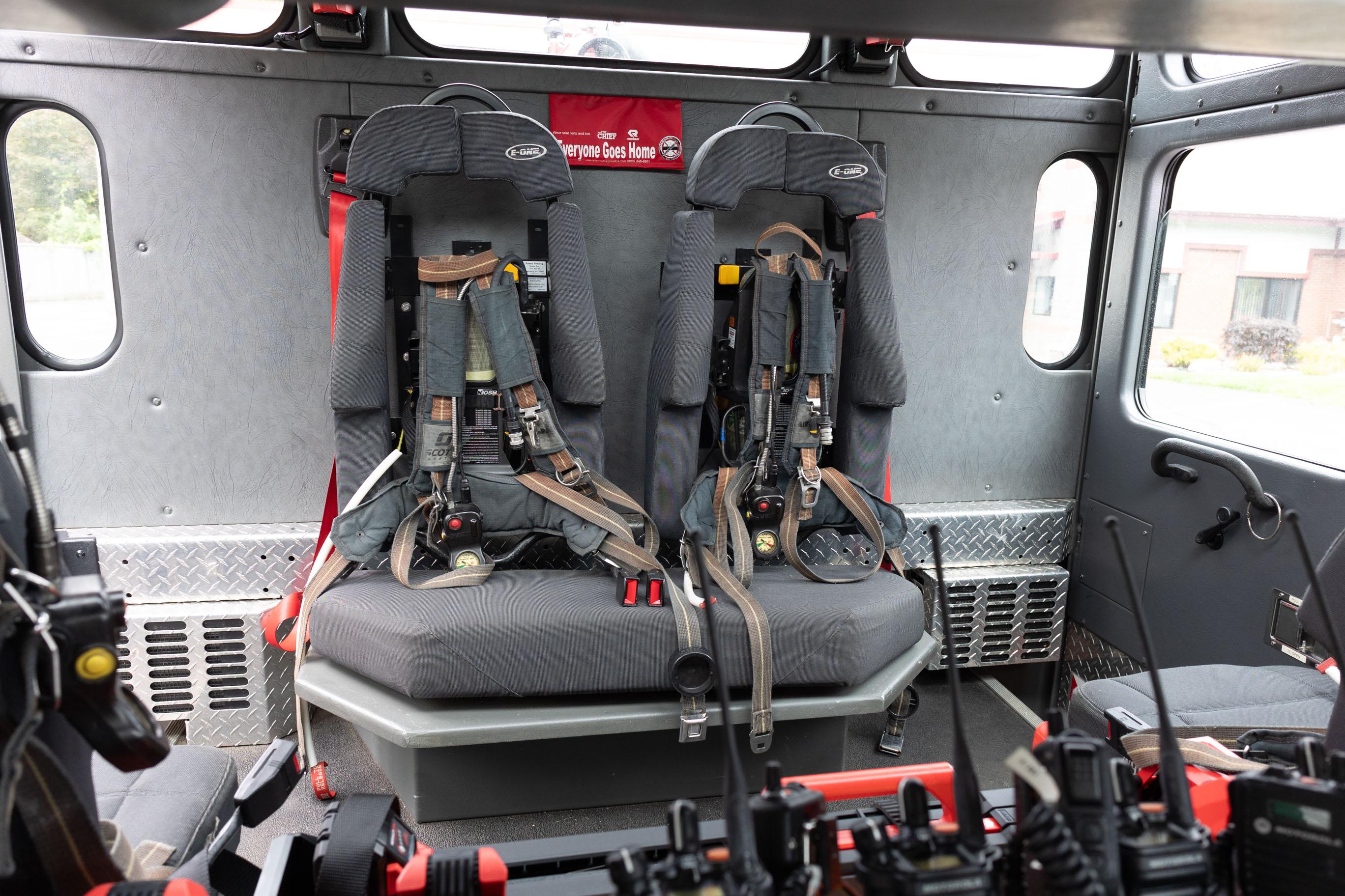 2008 E-One Typhoon Pumper - image 28