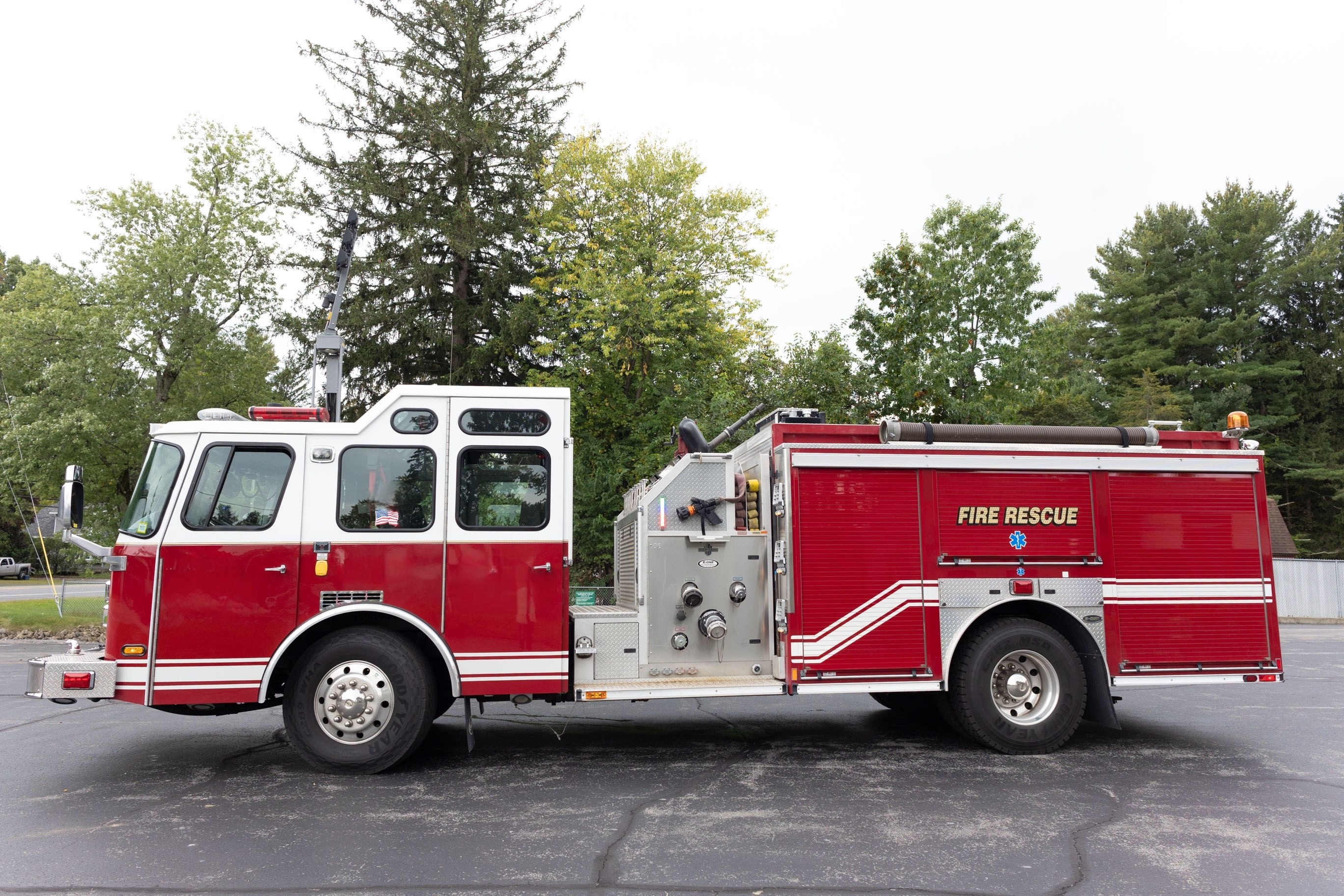 2008 E-One Typhoon Pumper - image 10