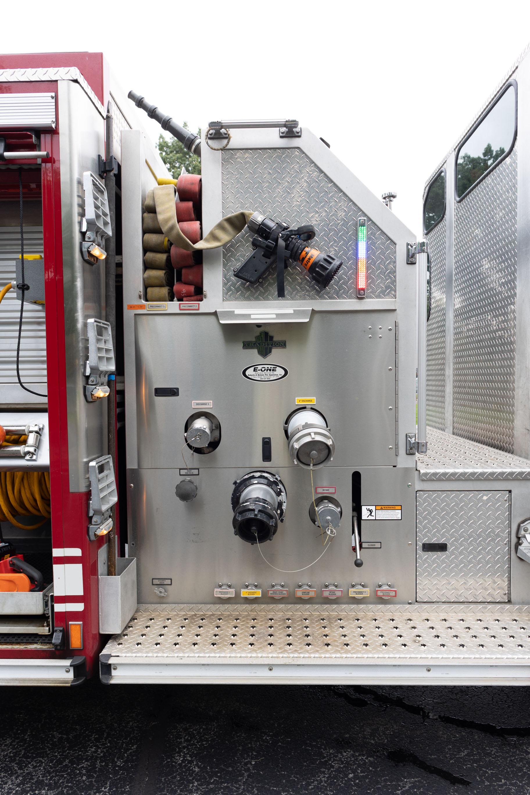 2008 E-One Typhoon Pumper - image 77