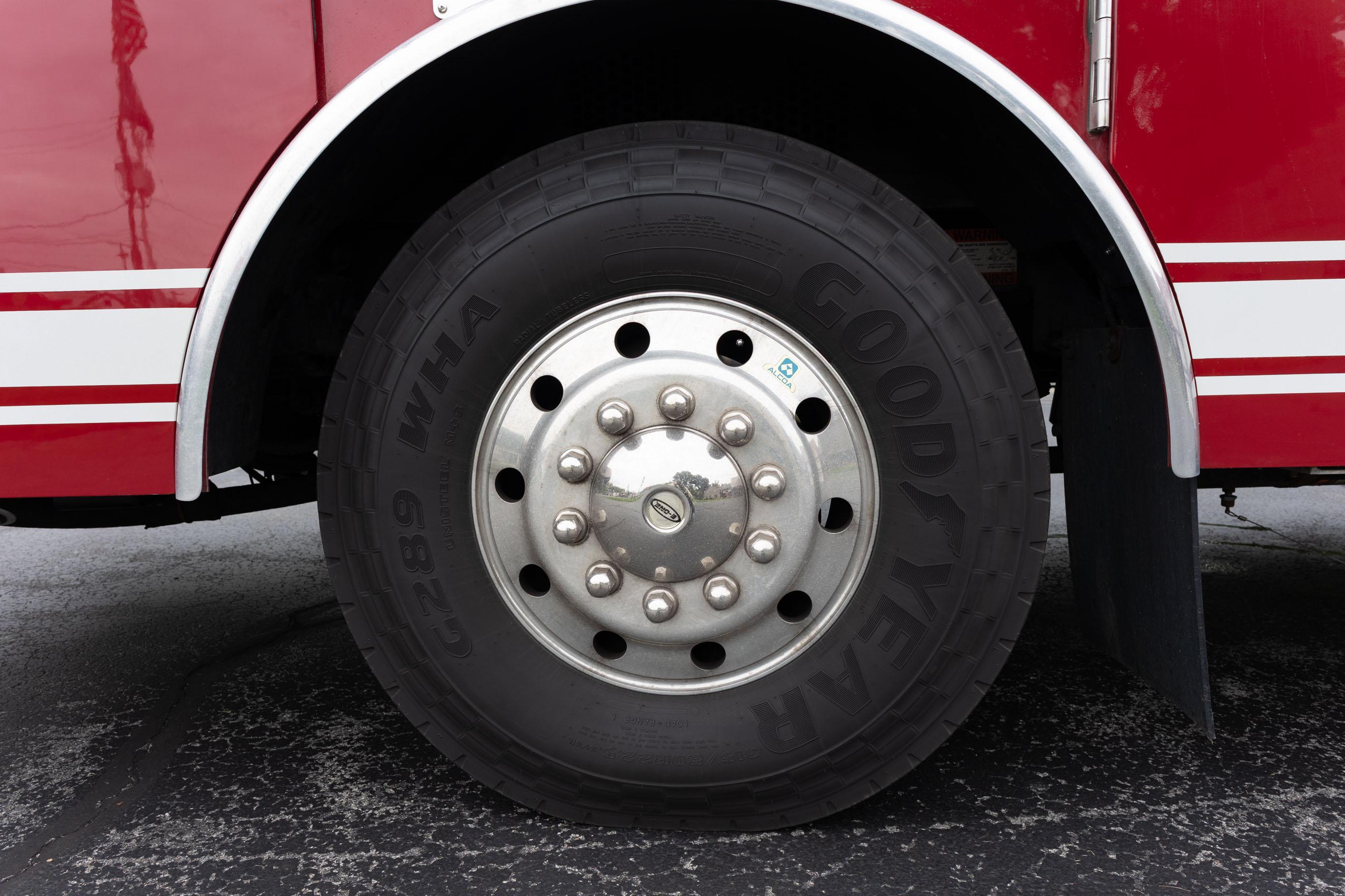 2008 E-One Typhoon Pumper - image 86