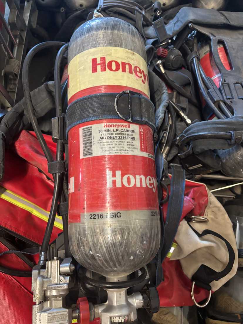 Large Lot of Honeywell Bottles — photo 3