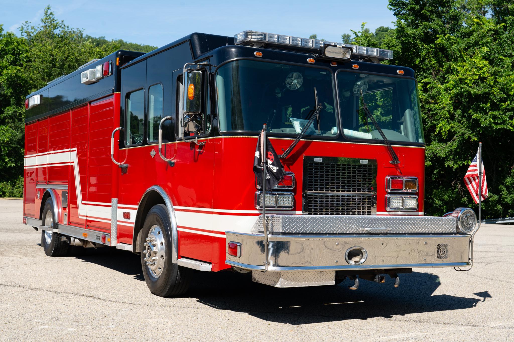 2007 Hackney Spartan Heavy Rescue - image 3