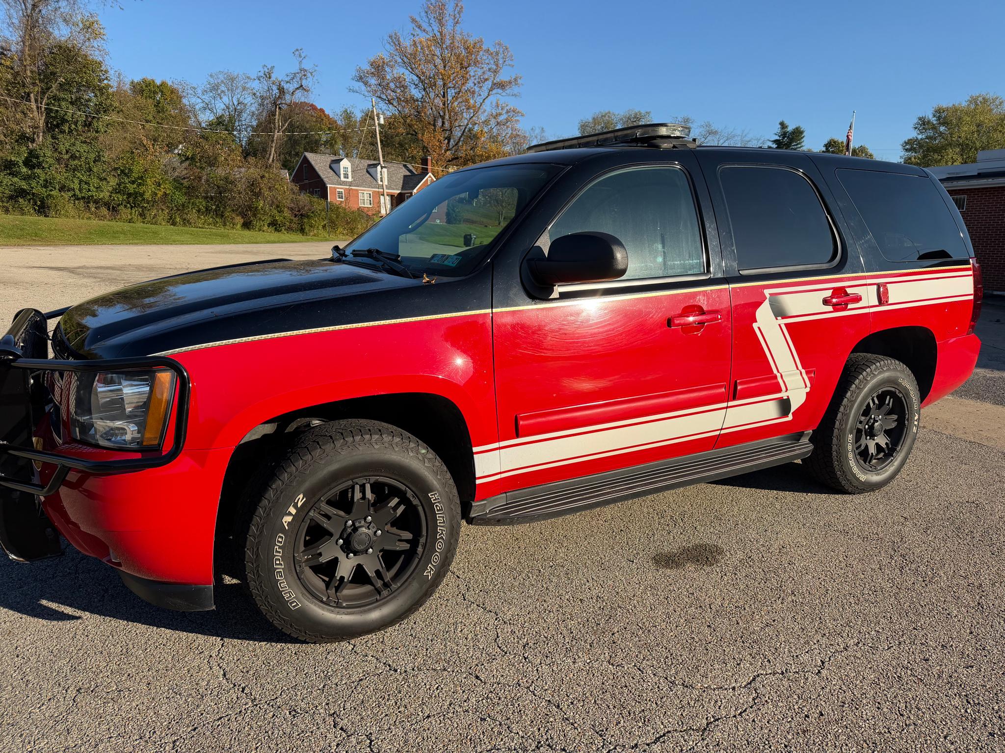 2012 Chevrolet Tahoe 4x4 Command Unit - image 1