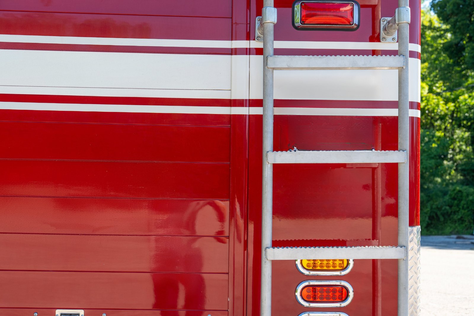 2007 Hackney Spartan Heavy Rescue - image 9