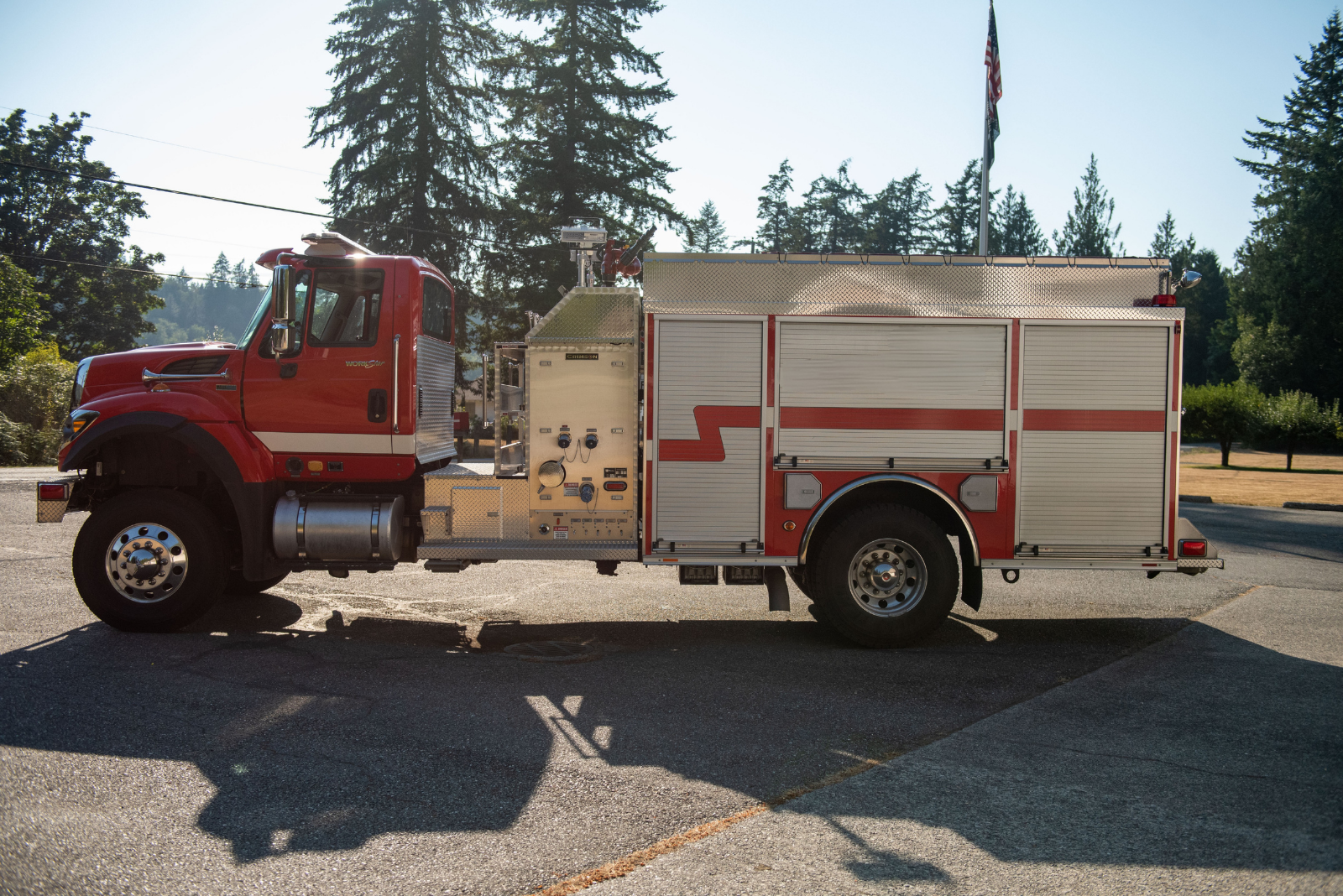 2014 Crimson International 4x4 Pumper - image 8