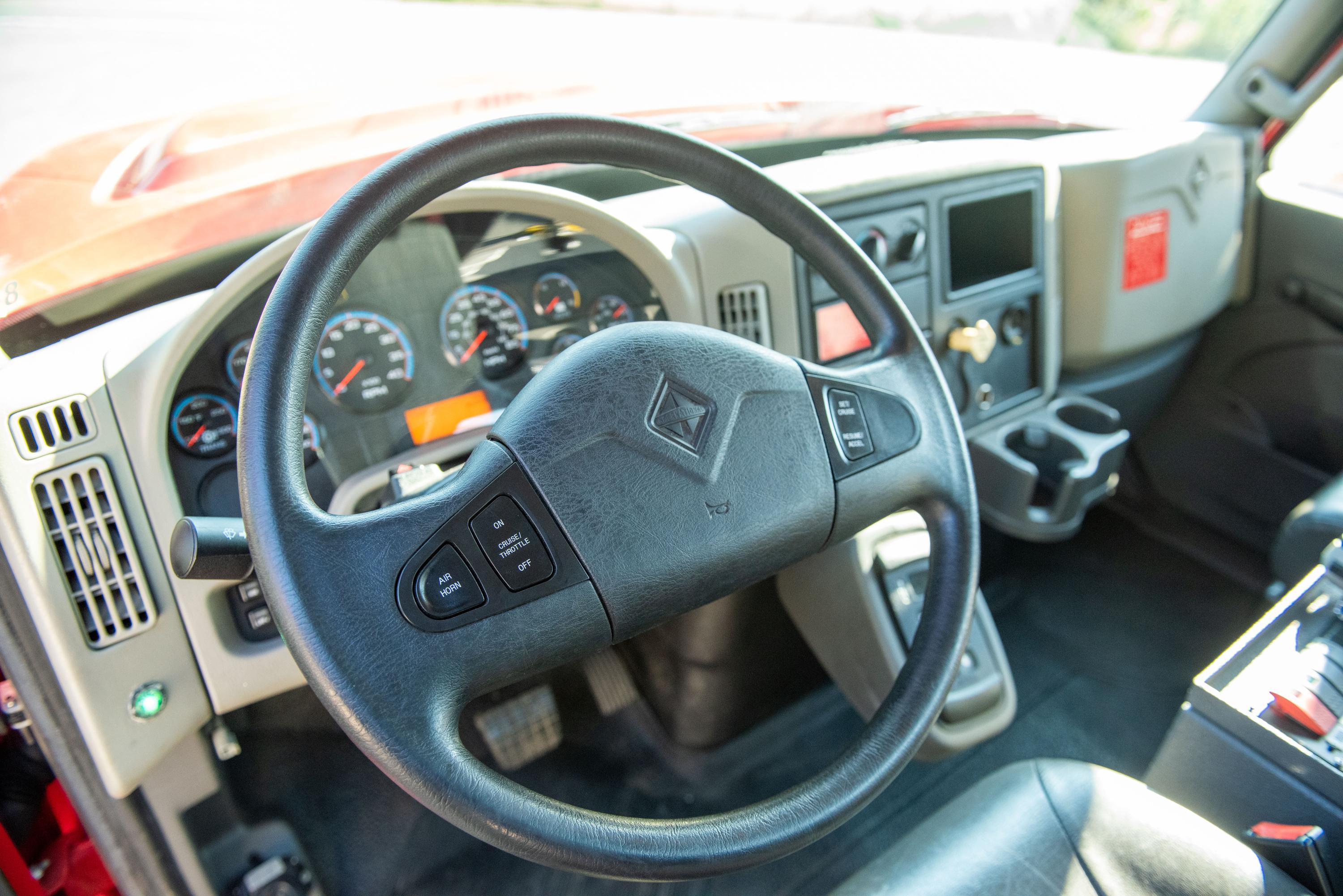 2014 Crimson International 4x4 Pumper - image 18
