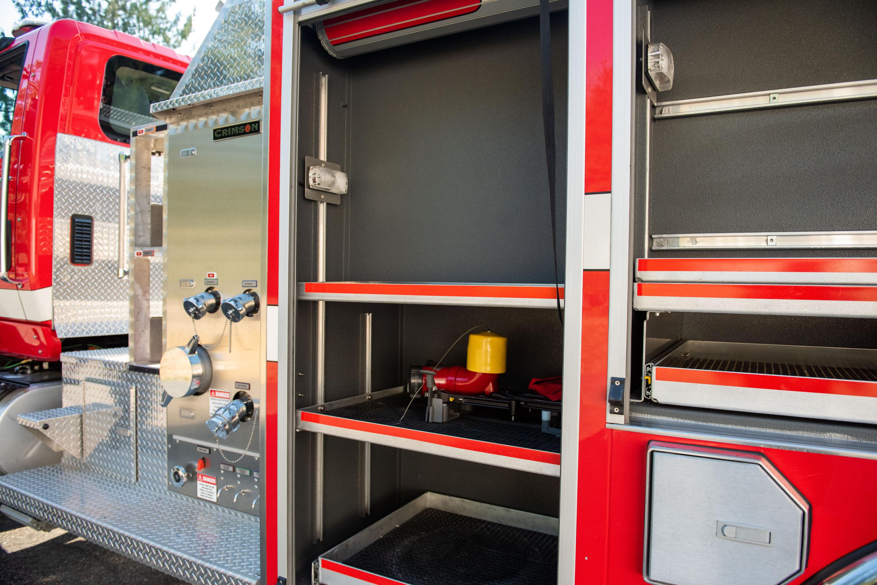 2014 Crimson International 4x4 Pumper - image 45