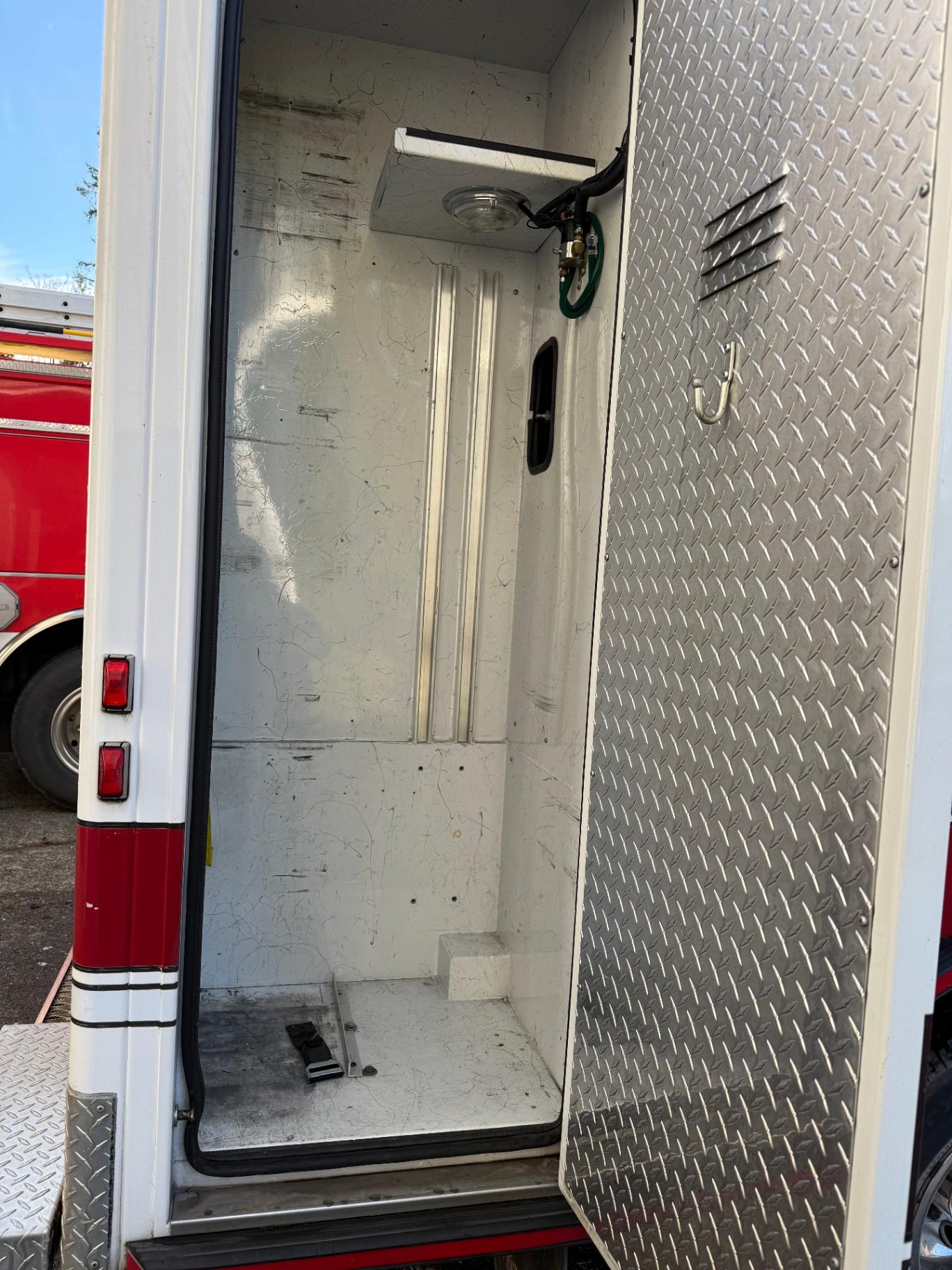 1998 Road Rescue Ford Type I Ambulance - image 14
