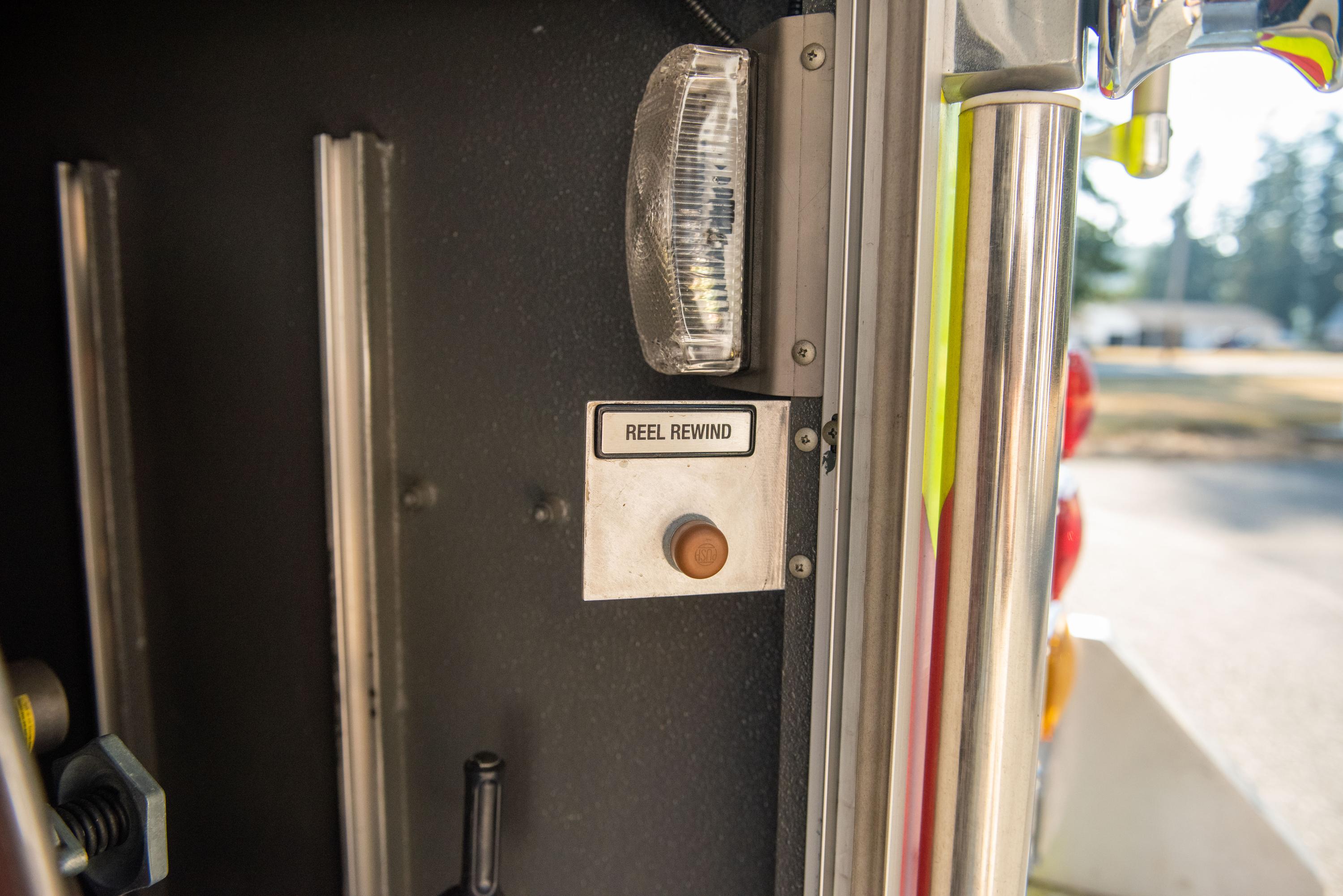 2014 Crimson International 4x4 Pumper - image 43