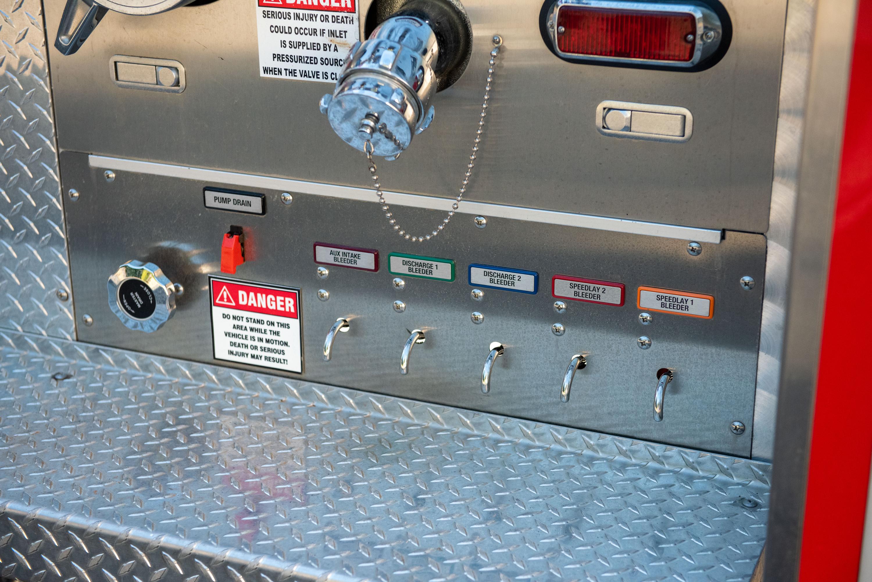 2014 Crimson International 4x4 Pumper - image 65